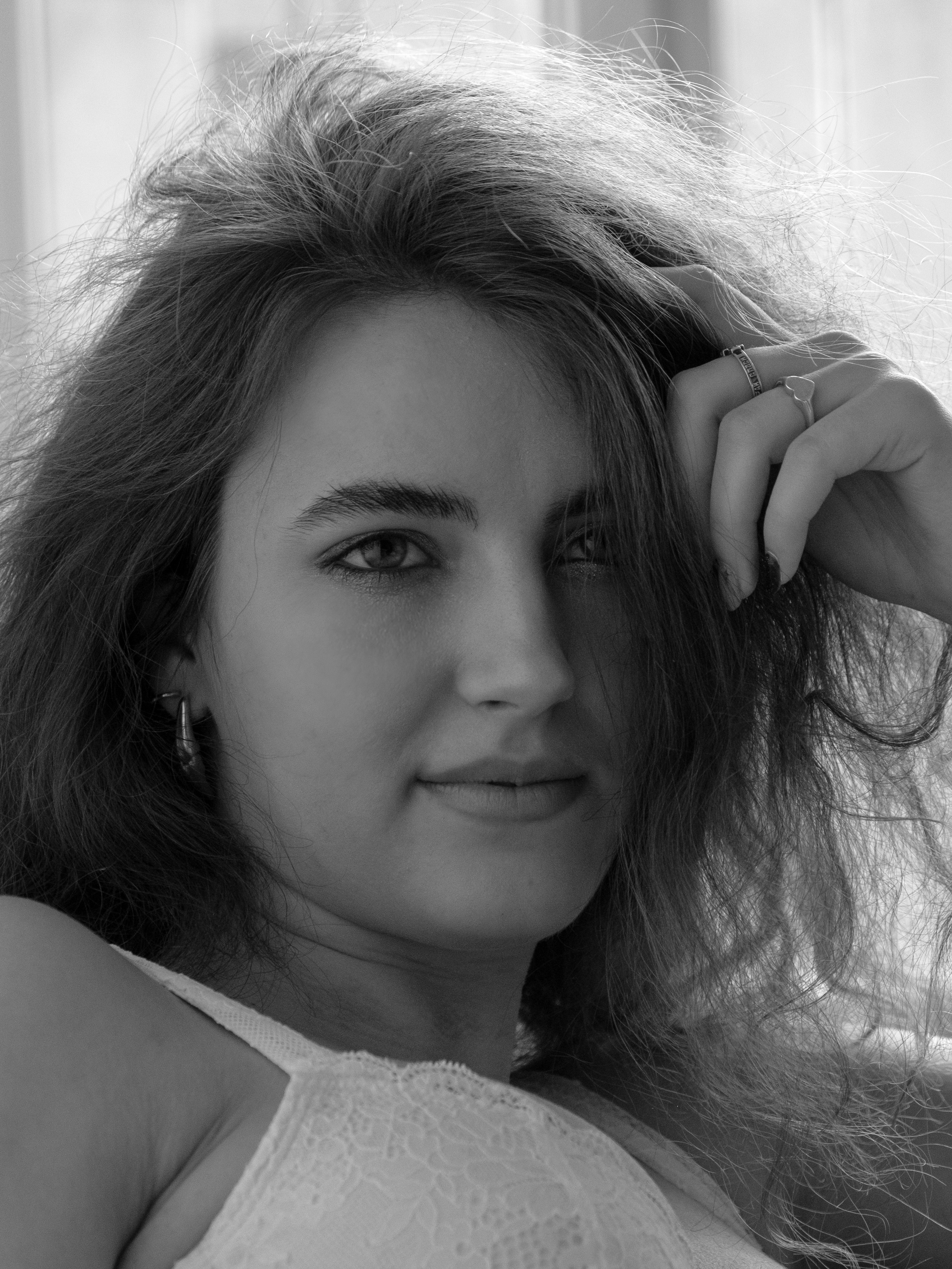 Female portrait. MAIN