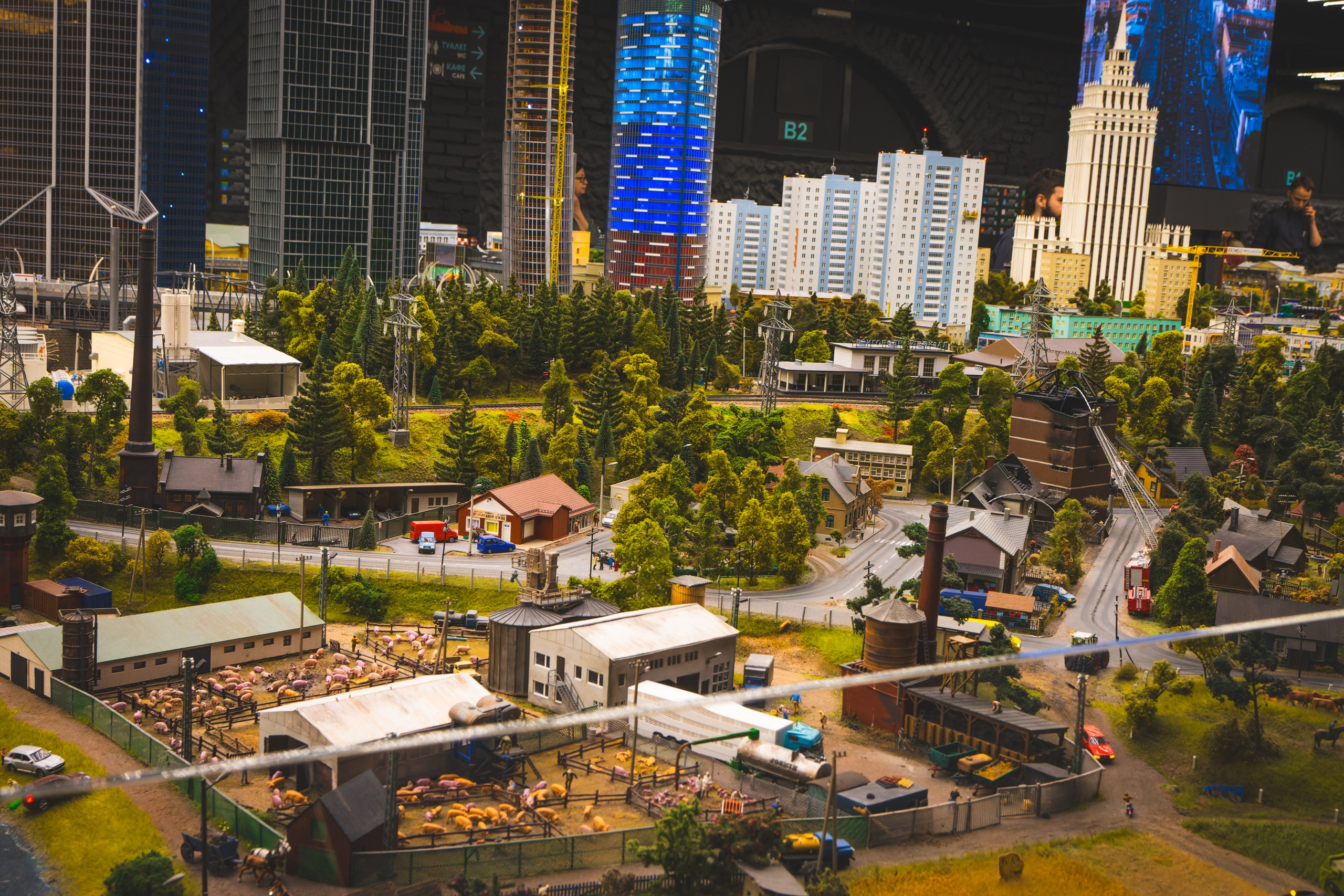 Puhkus Peterburis (Ermitaaž, Shadow muuseum, Grand Maket Venemaa, ArtMuza). Nebula 25 — Fotod teie hingele