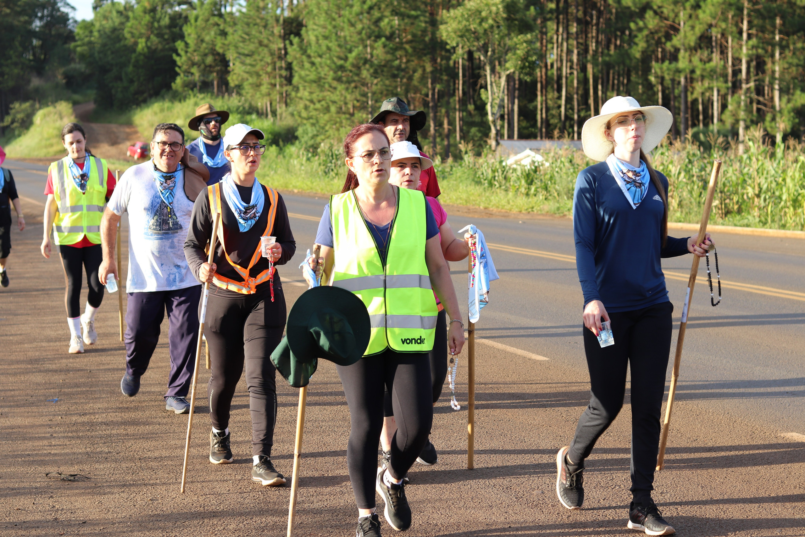 Peregrinação Nossa Senhora de Belém. Handa Produções