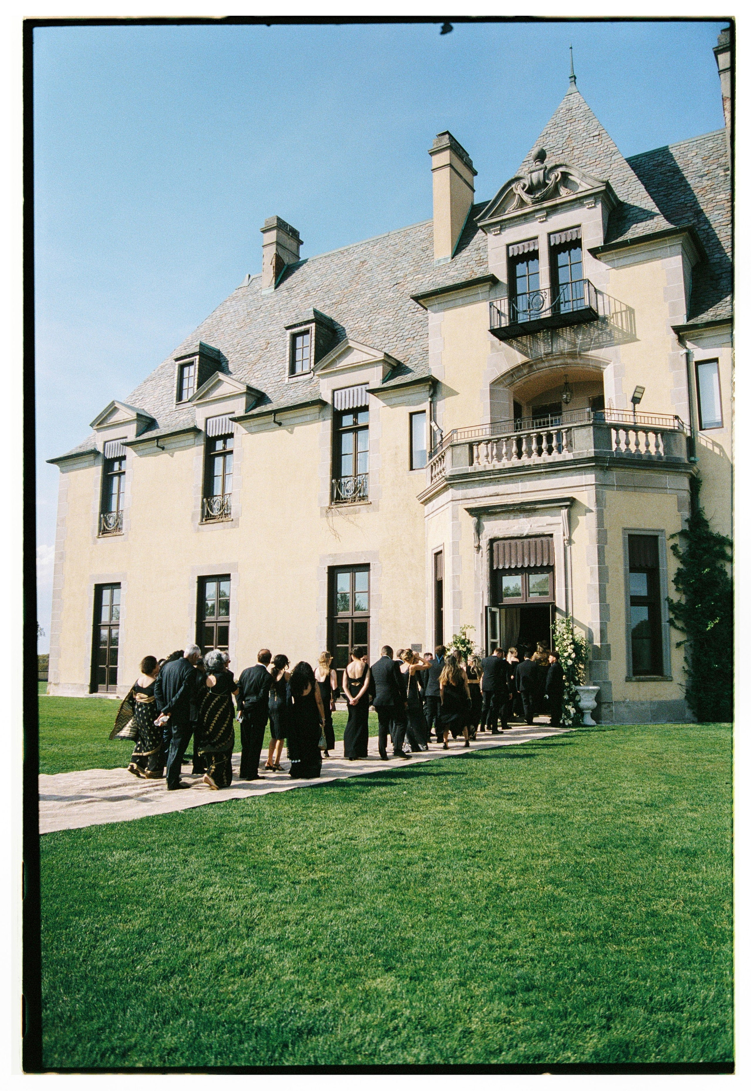 Akshay & Arielle’s Wedding at Oheka Castle | Captured on Kodak Portra 400 Film