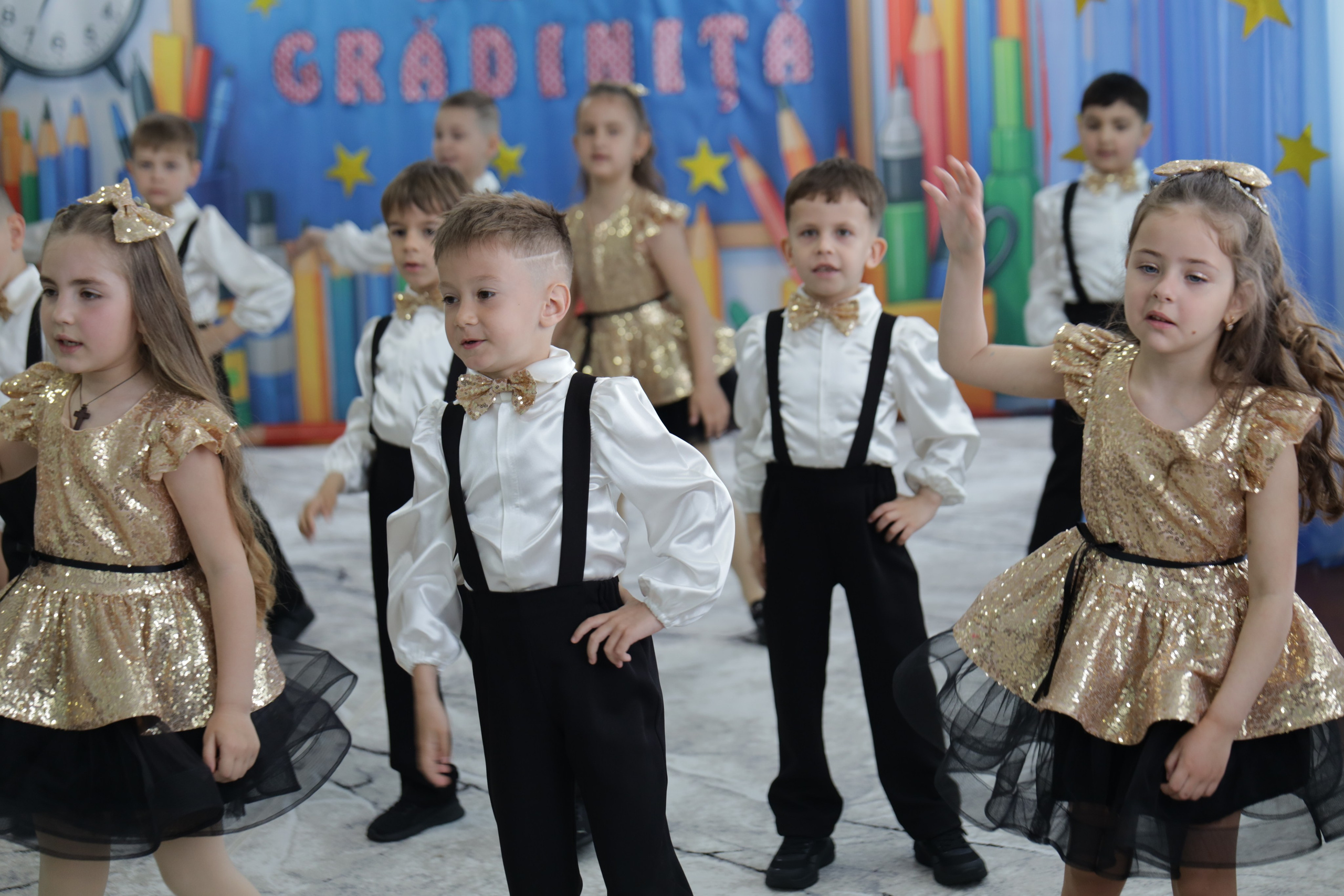 O filă de copilărie.... Alika Dia- Fotograf în Republica Moldova, Strășeni