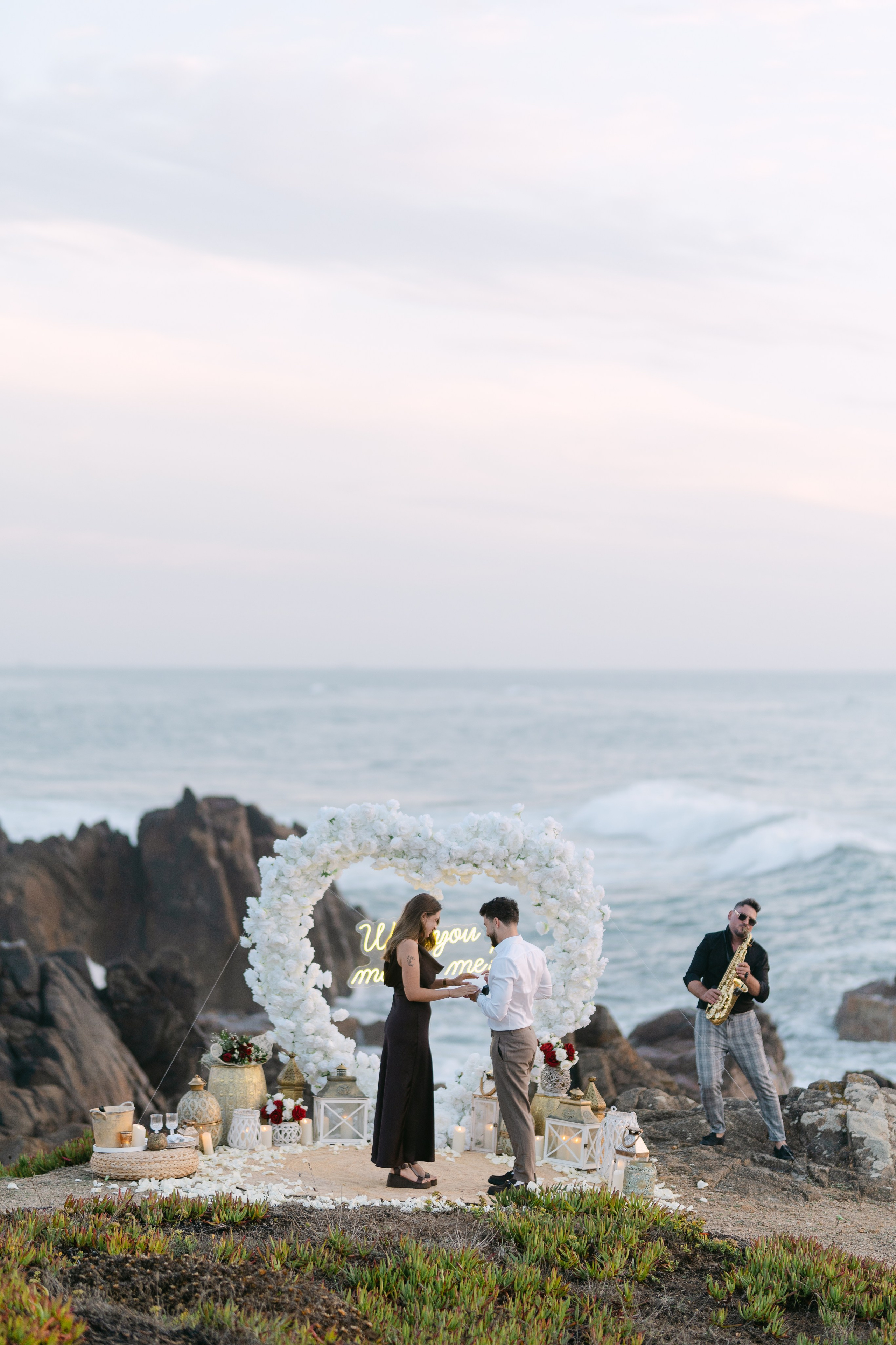 Wedding Proposal at the Beach. Davi Valente