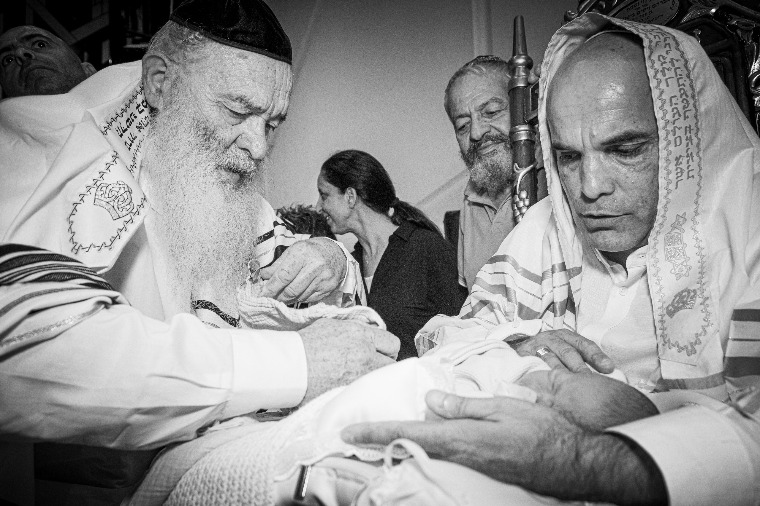 MAY…. Middle East Photo Agency — Photography & Event Magnets — סוכנות צילום והדפסת מגנטים לאירועים