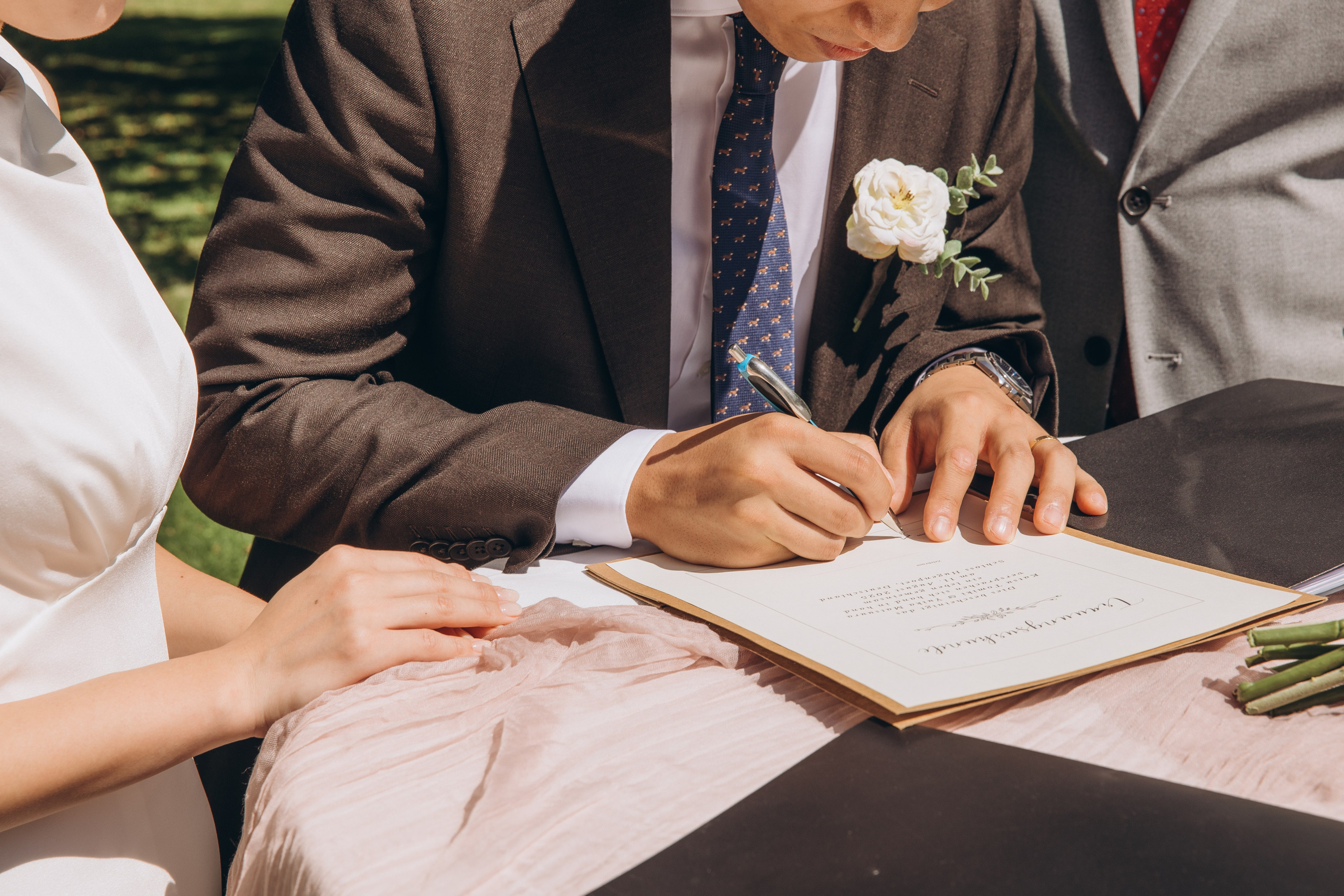 Wedding in Düsseldorf | Wedding Photographer & Videographer. Wedding Stories — Professional Wedding Photography & Videography in Germany, Italy, Spain & all across Europe