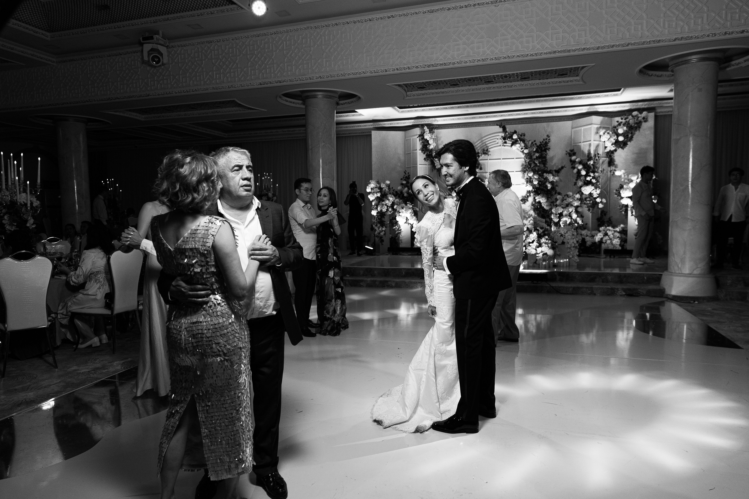 Botir & Zukhra. Главная