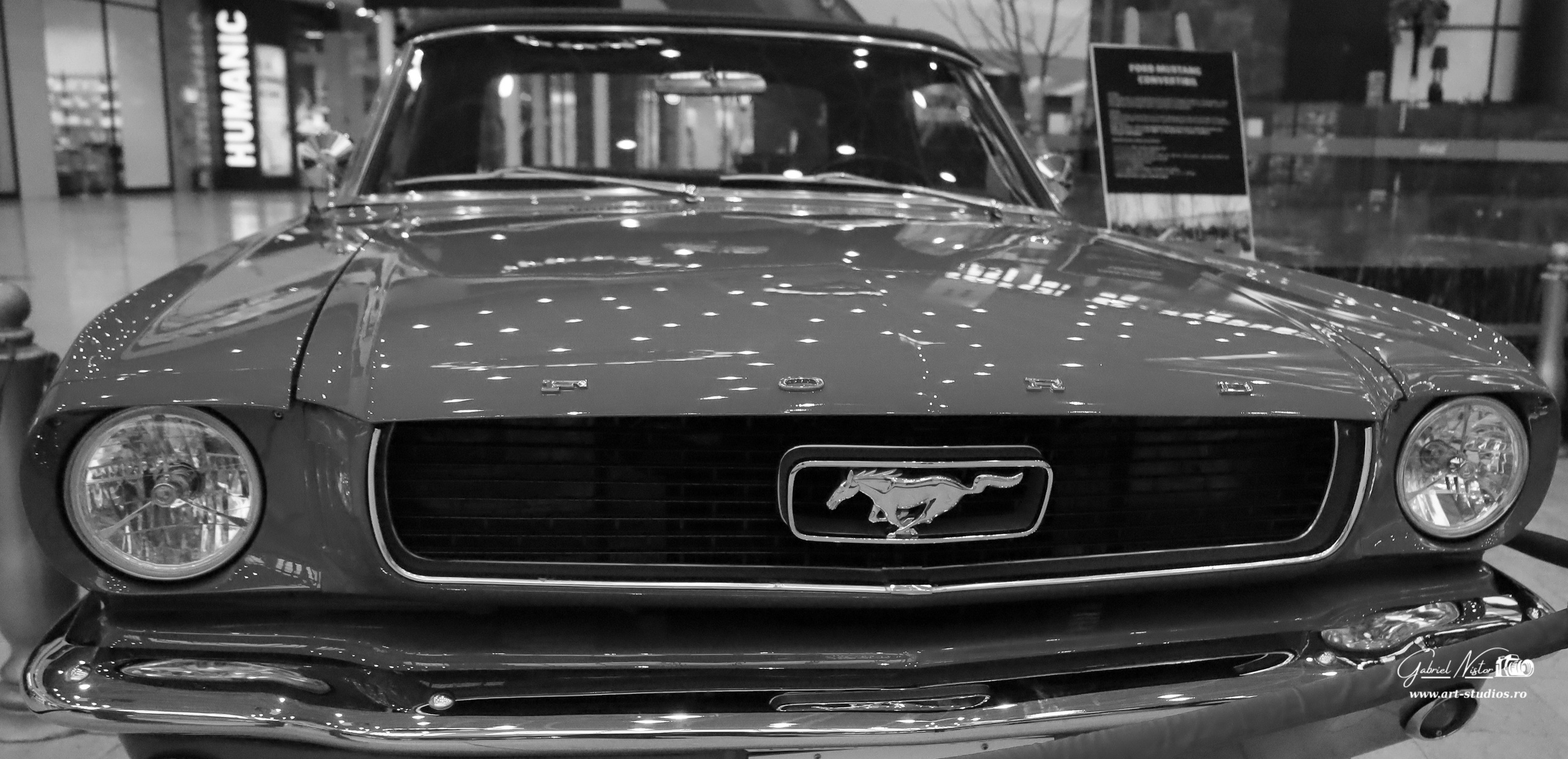 Palas Iasi - Retro Car. Gabriel Nistor Art-Studios - Fotograf / Videograf Iasi