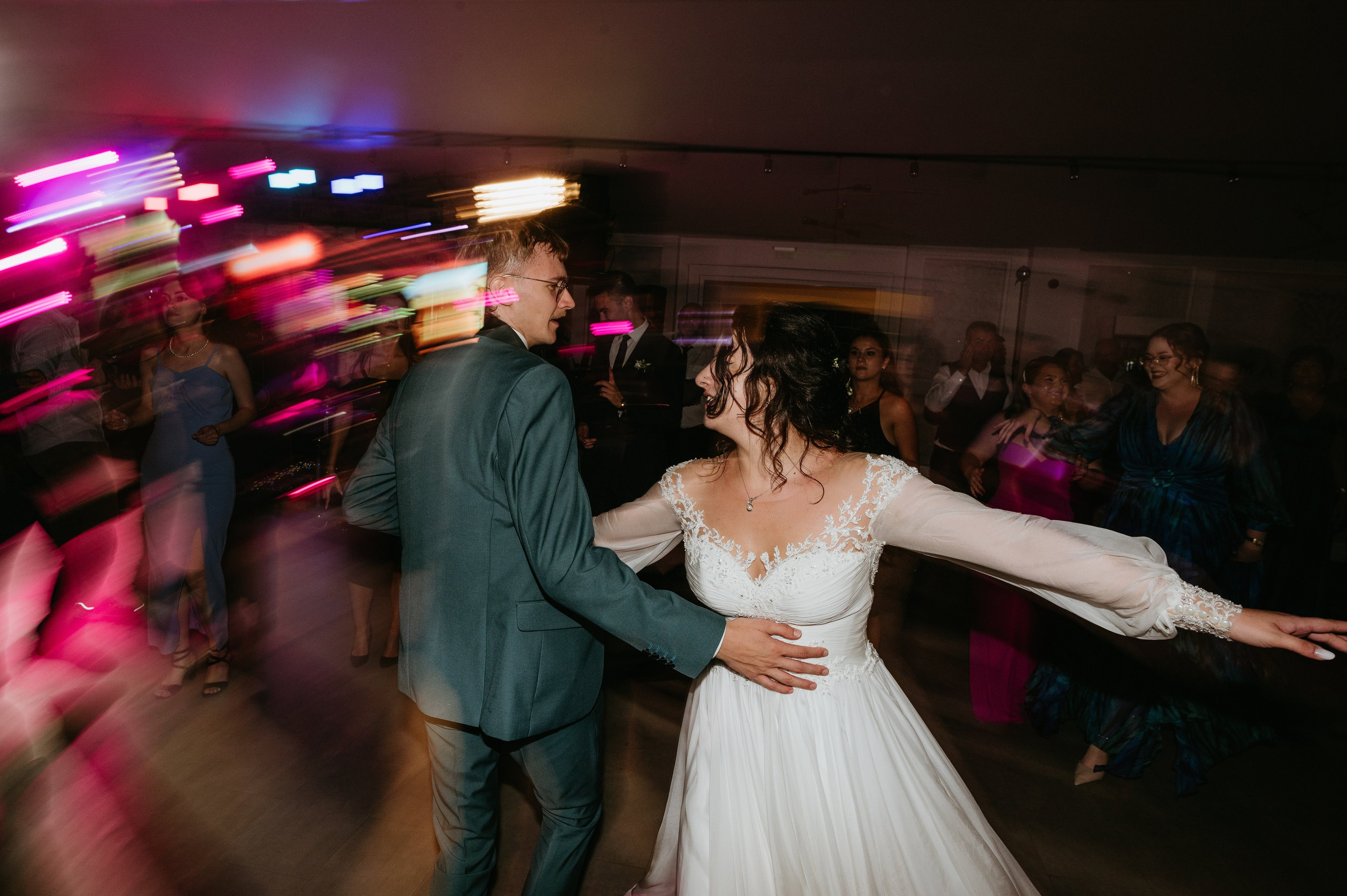 Robert si Ilinca. Valentin Melen - fotograf de nunta 🤍