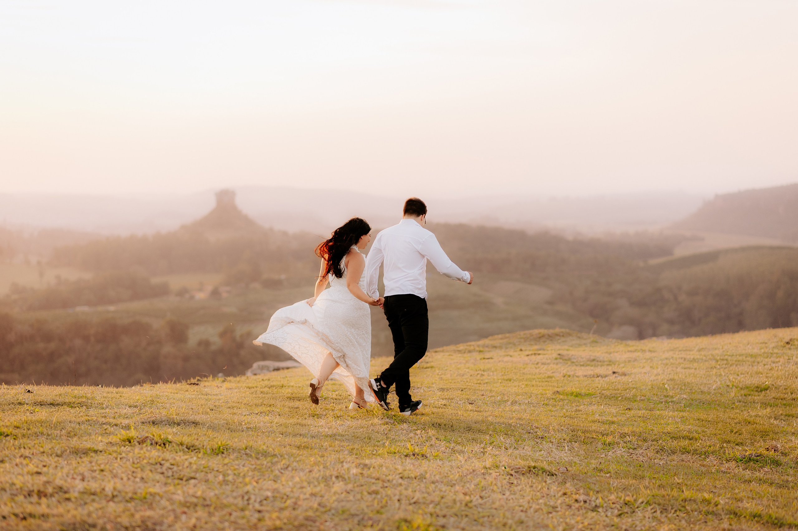 Beatriz & Pablo — Morro Do Gavião / Ribeirão Claro PR. Robson Colaço
