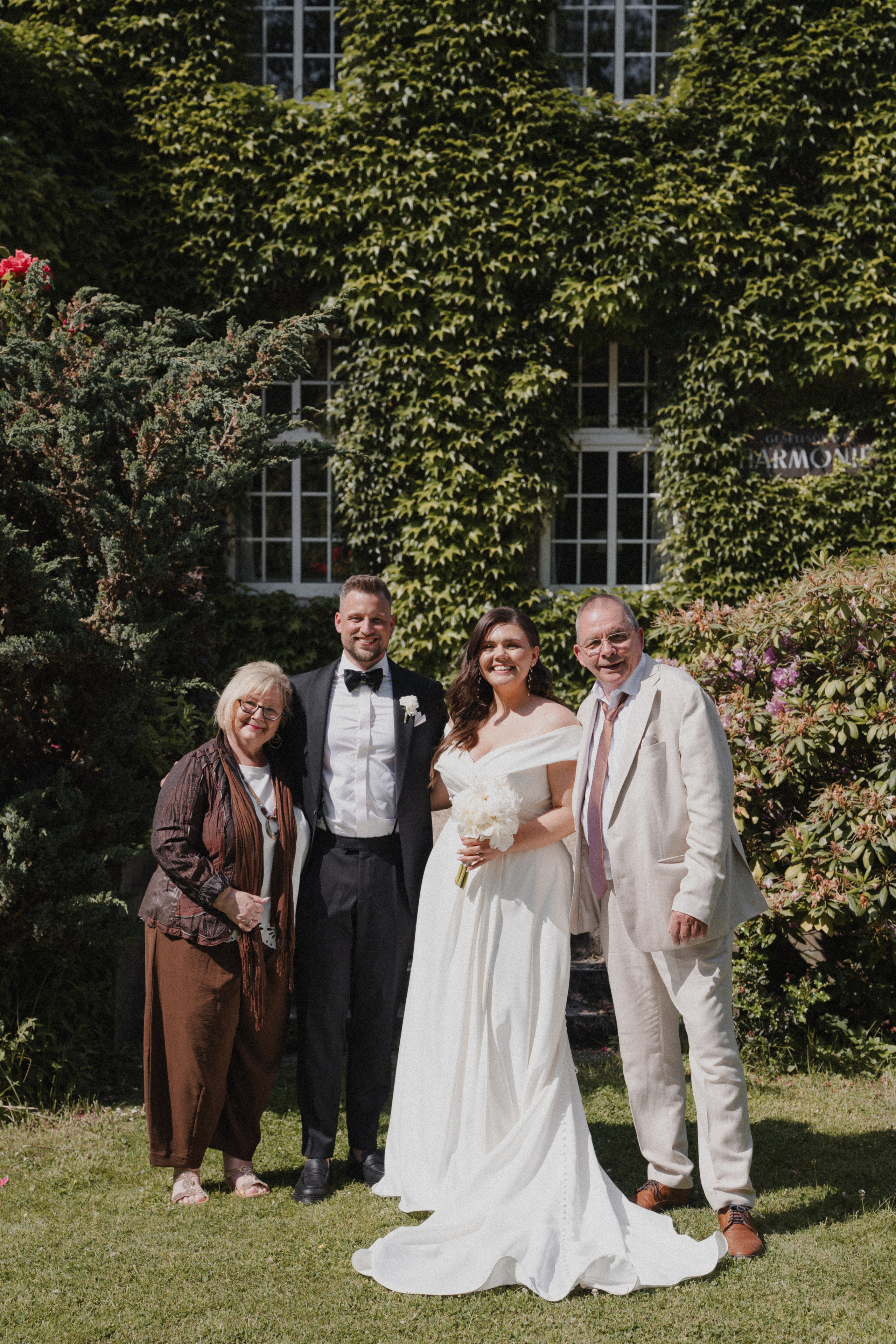 Jessica & Felix I Gesellschaft Harmonie Bochum. Hochzeitsfotografin Bochum | Halyna Reiche Fotografie NRW