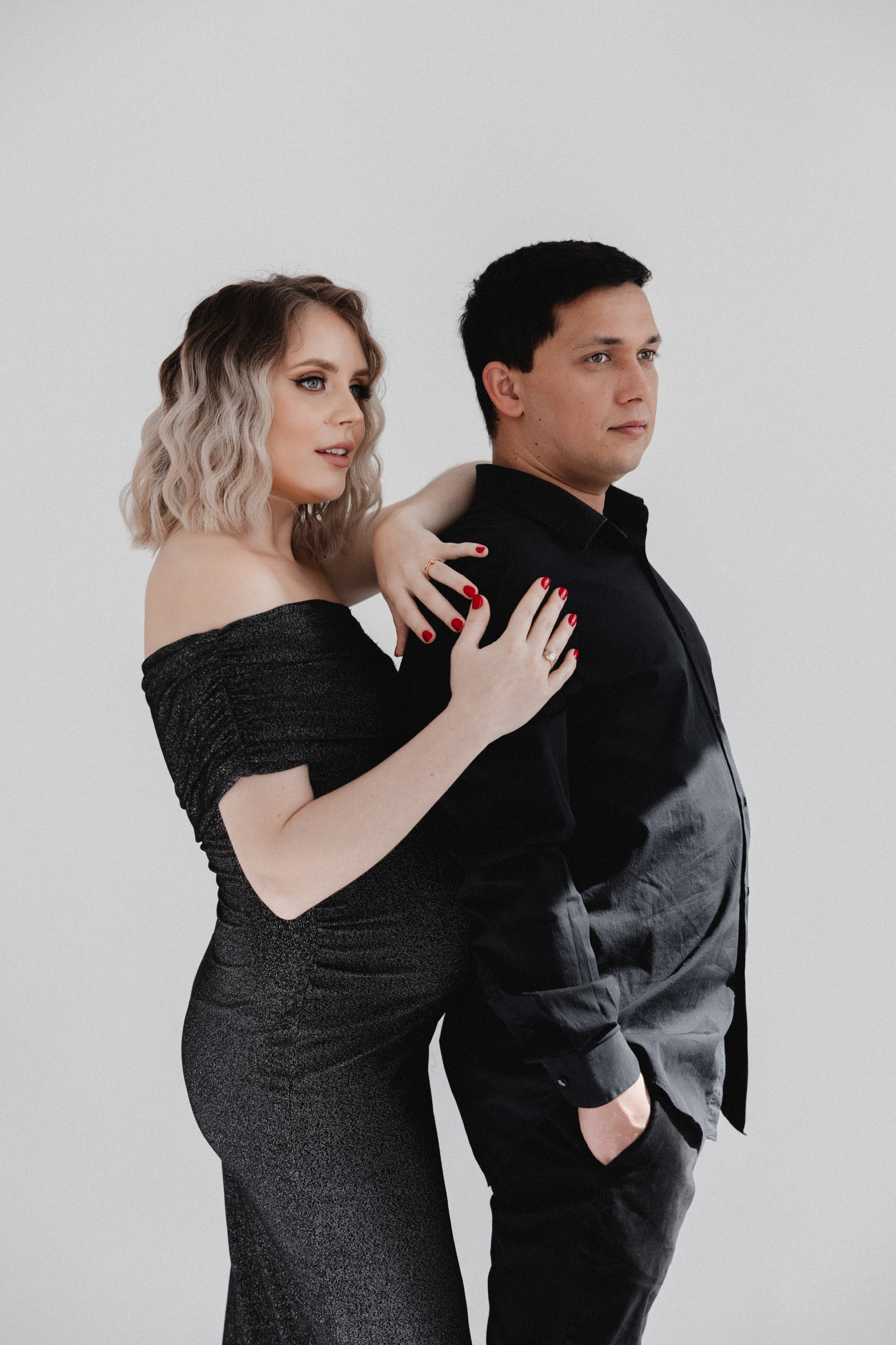 Babybauch Shooting im Fotostudio | Schwangerschaftsfotos in Bochum. Hochzeitsfotografin Bochum | Halyna Reiche Fotografie NRW