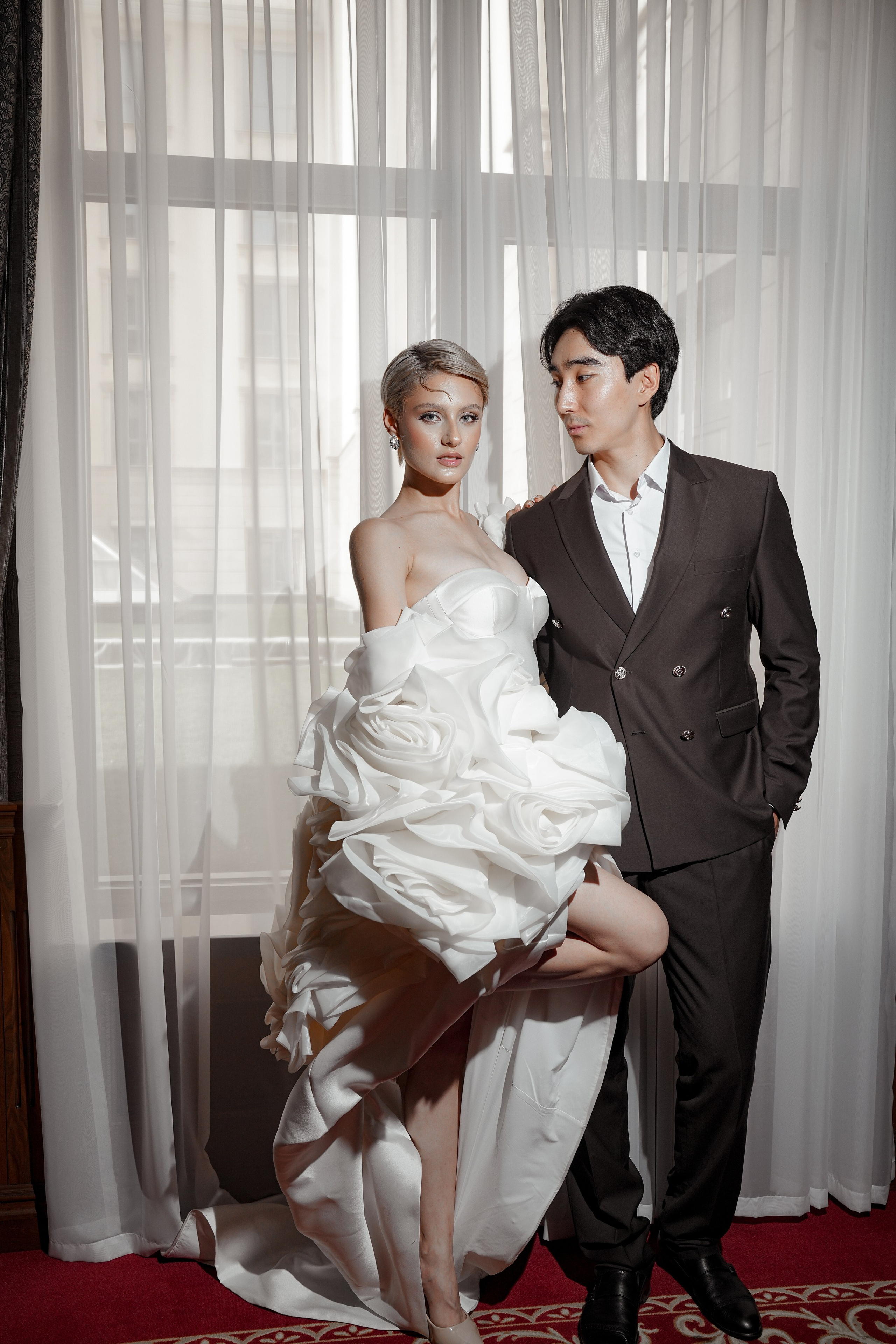 Николь Амир