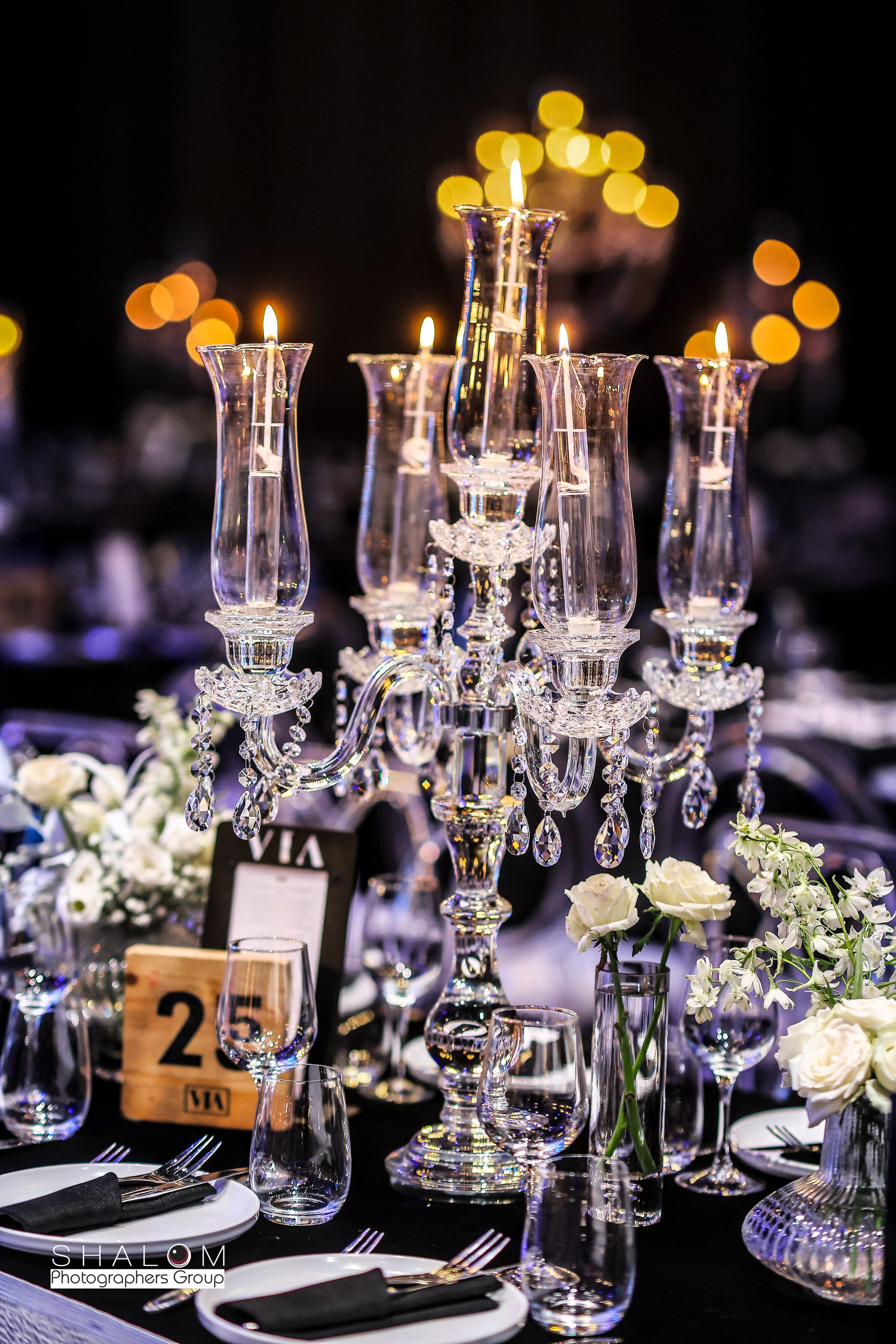 VIA / BASICO. Wedding and events photographers Studio Shalom