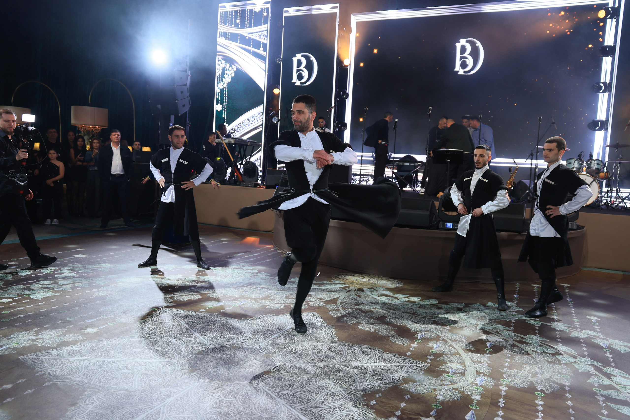 DANIEL. Фотографы на свадьбы и мероприятия Студия «Шалом»