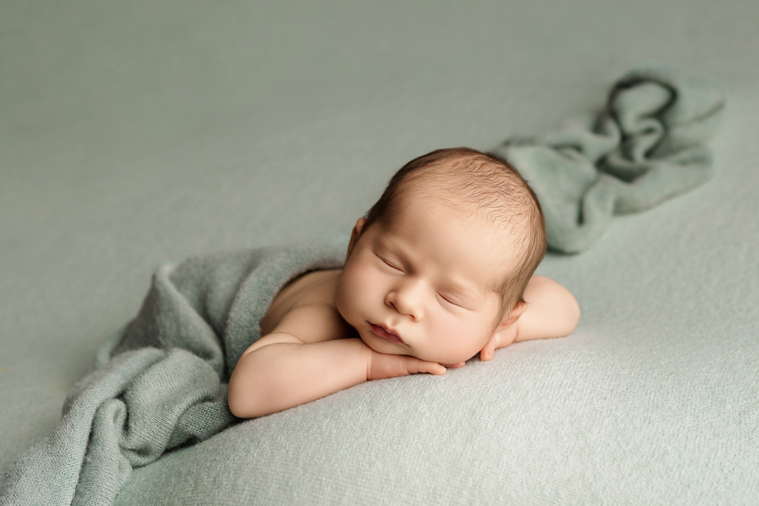 Esu Aleksandra naujagimių ir kudikių fotografė iš Vilniaus