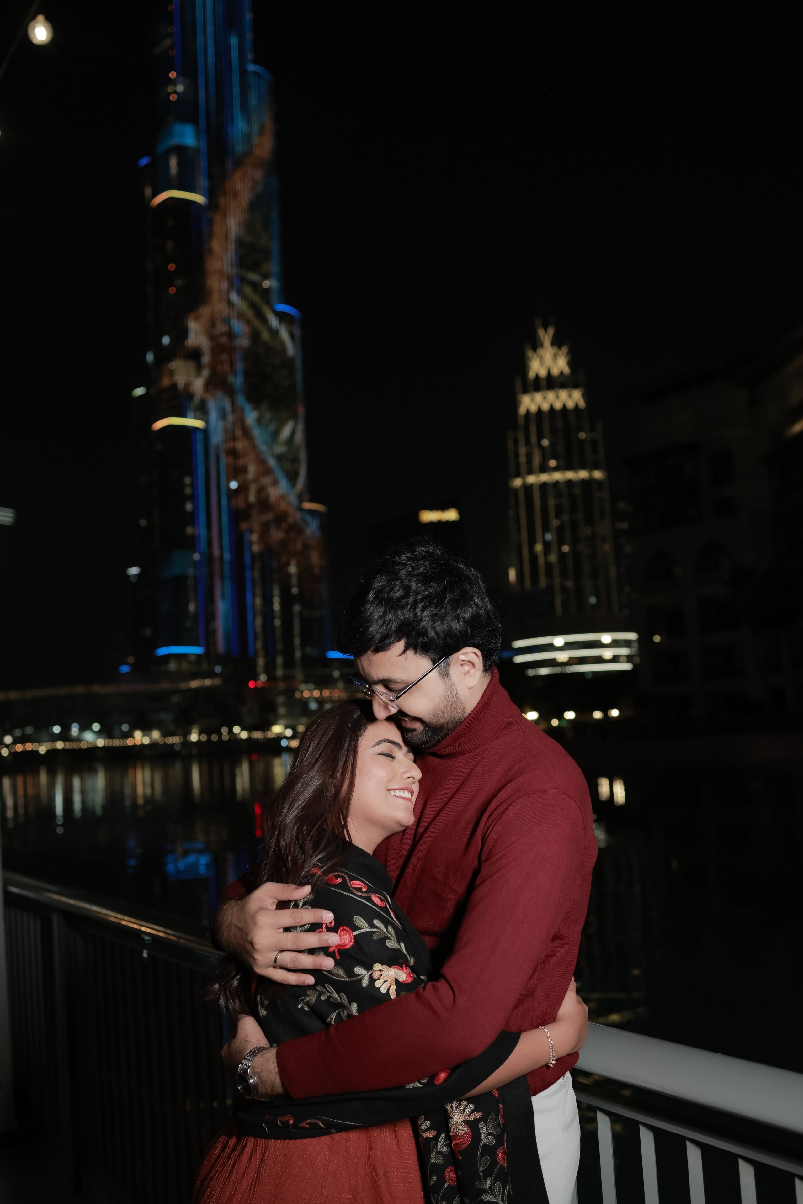 COUPLE SESSIONS. Love Emotions Weddings