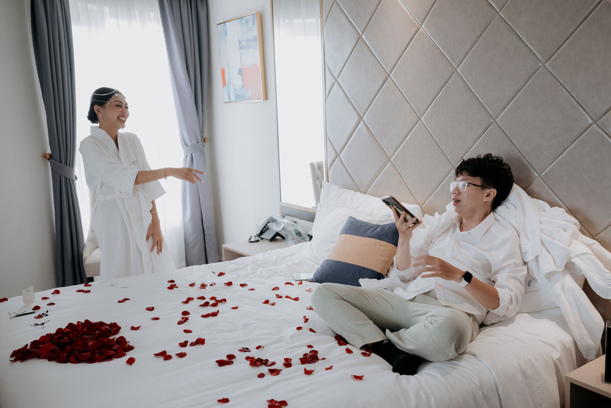 KHANG & QUYEN / Lavela Hotel. Saigon Wedding Present | Art Beyond Moments