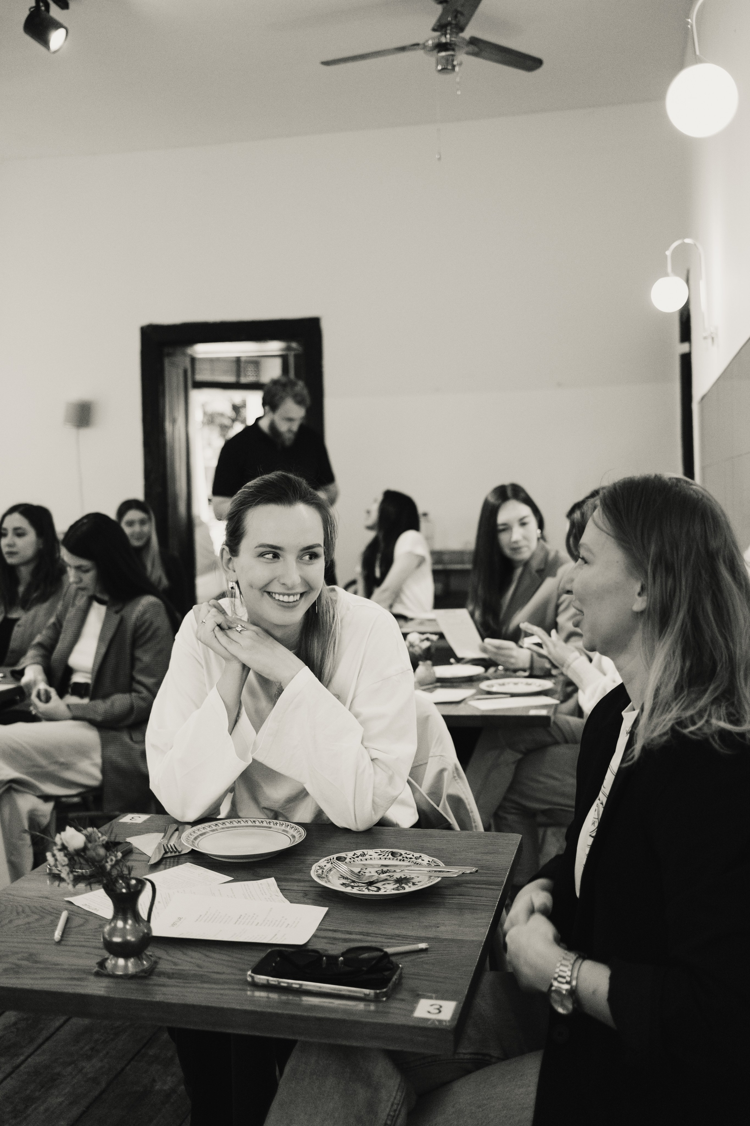 Artél. Professional Photographer in Berlin — Portraits, Love Story, Events, F