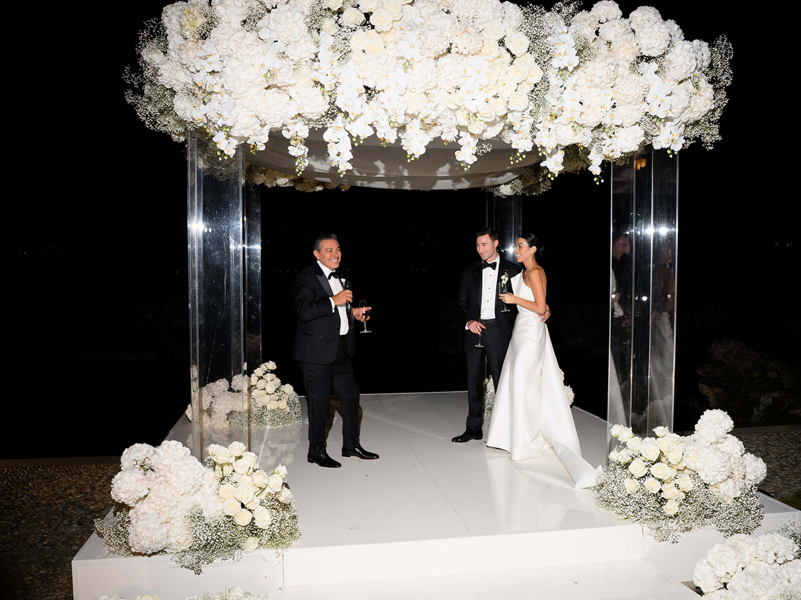 SYDNEY & REED. Bakasphoto wedding and lifestyle photography Latvia and Worldwide