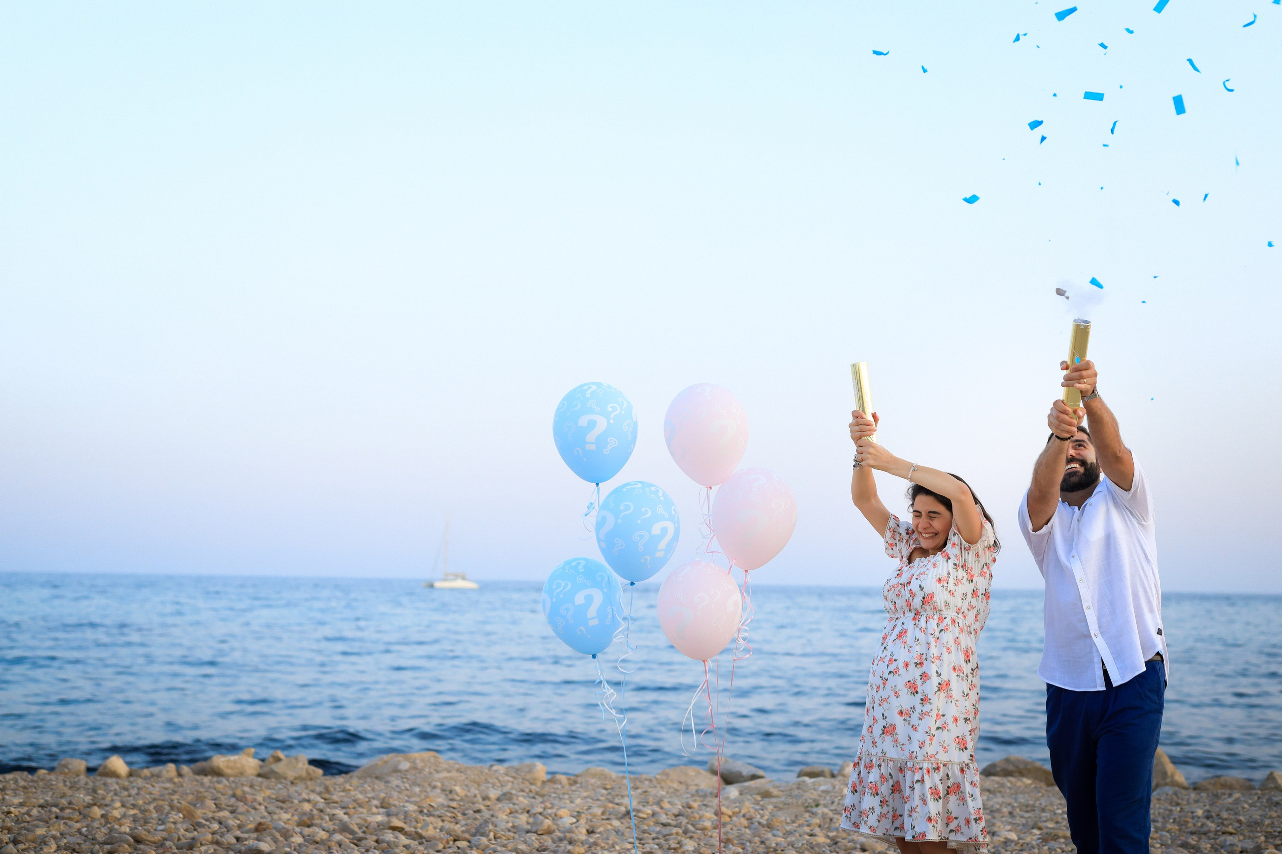 Gender party. Wedding and family photographer in Altea, Valencia, Alicante, Benidorm