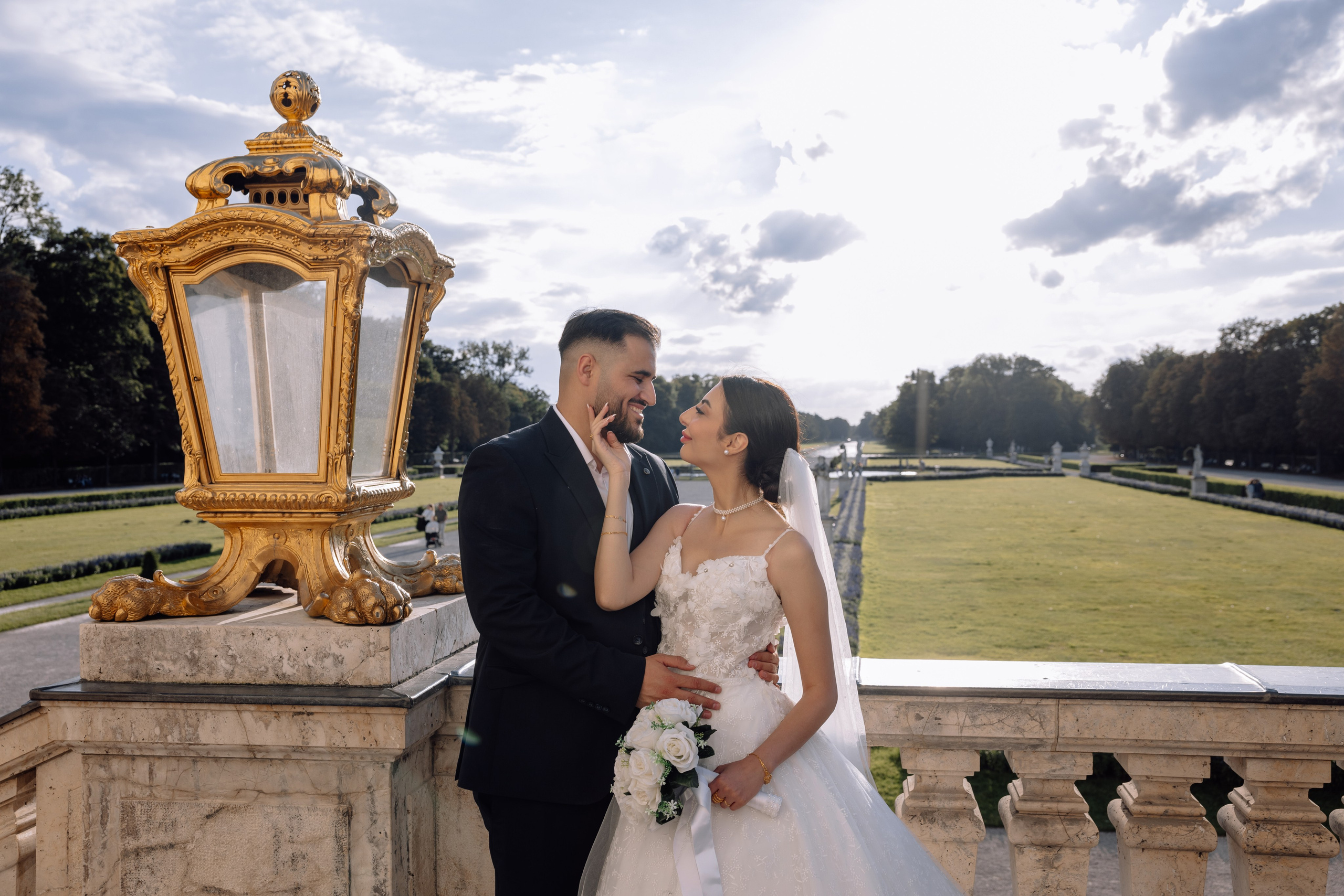 Liebe & Romantik am Schloss Nymphenburg. Hochzeitsfotograf München Taufe Familienfotograf Tanja Mauke