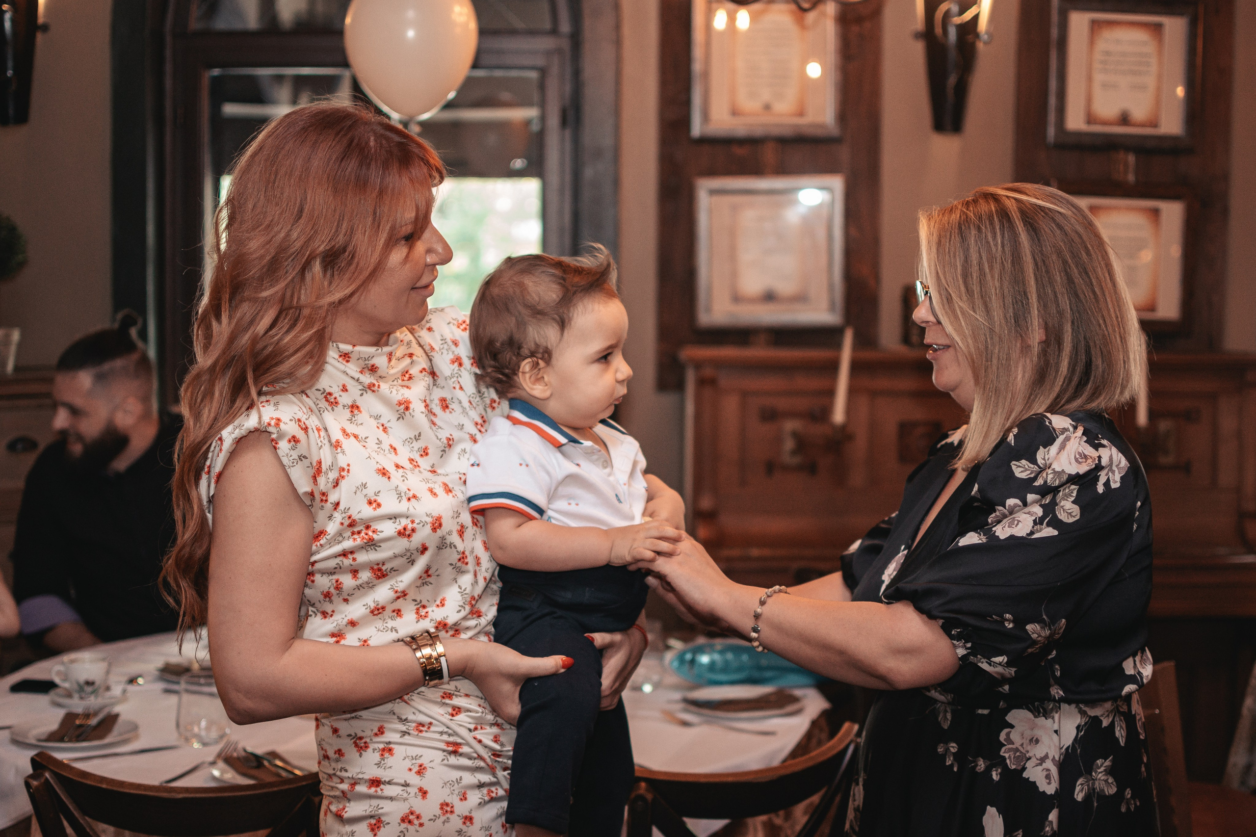 Lazar, krštenje i rođendan. BambinaaPhotography