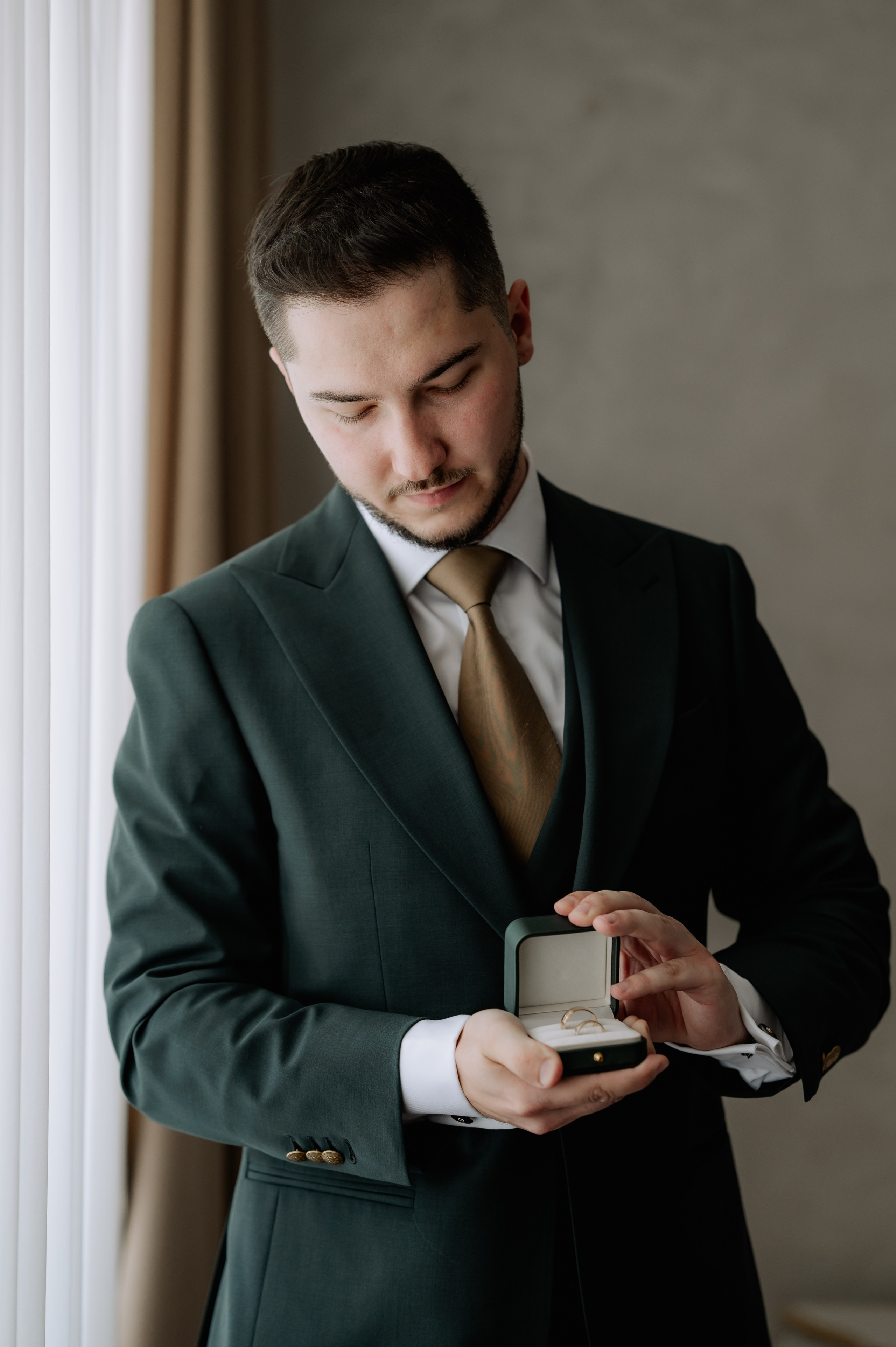 Nunta la Hotel Capitol Iasi. Proud Vision Weddings | Wedding Photography & Film — Servicii profesionale Foto Video Nunta Iasi