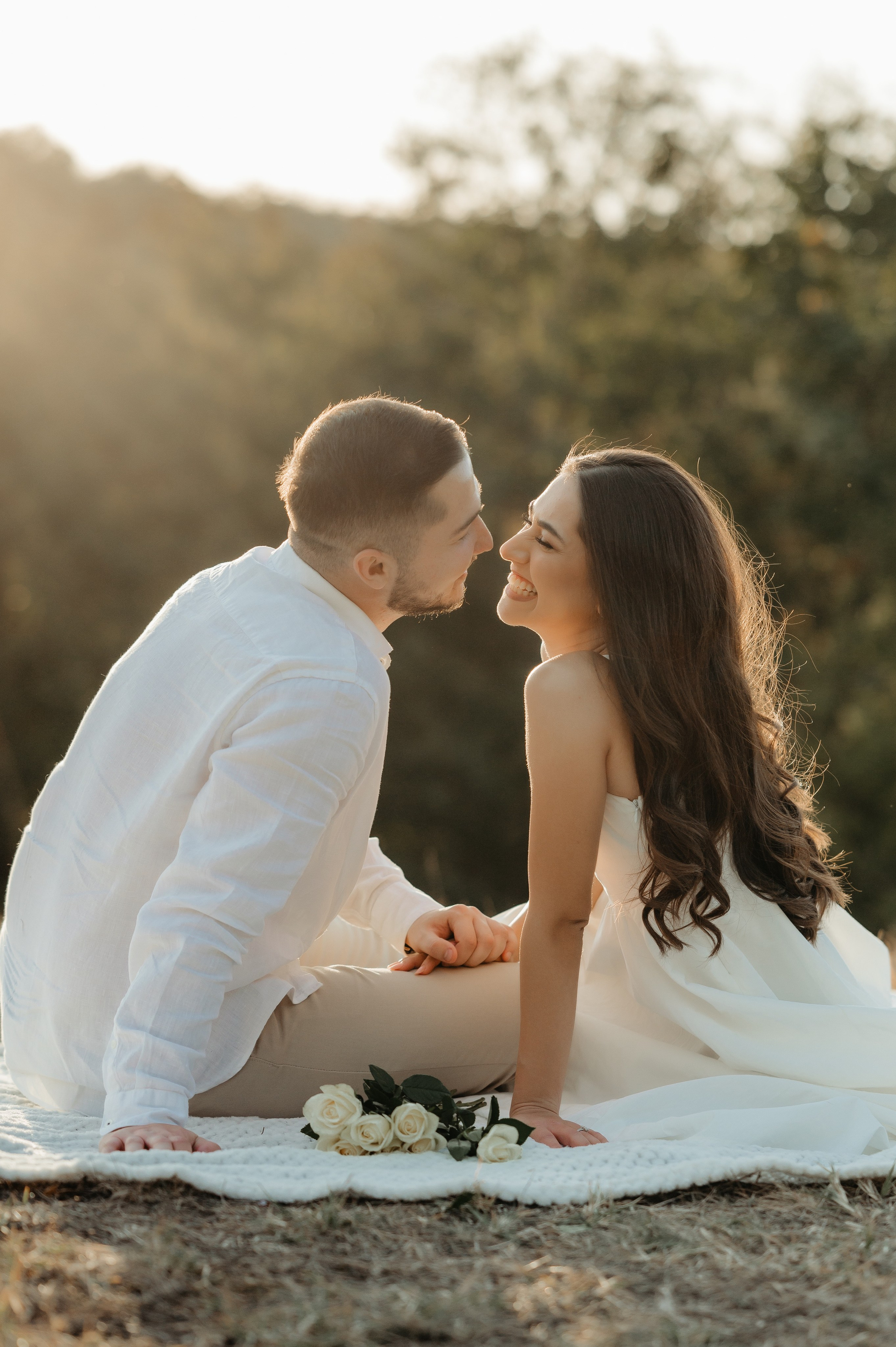 Sedinta foto save the date la apus. Proud Vision Weddings | Wedding Photography & Film — Servicii profesionale Foto Video Nunta Iasi