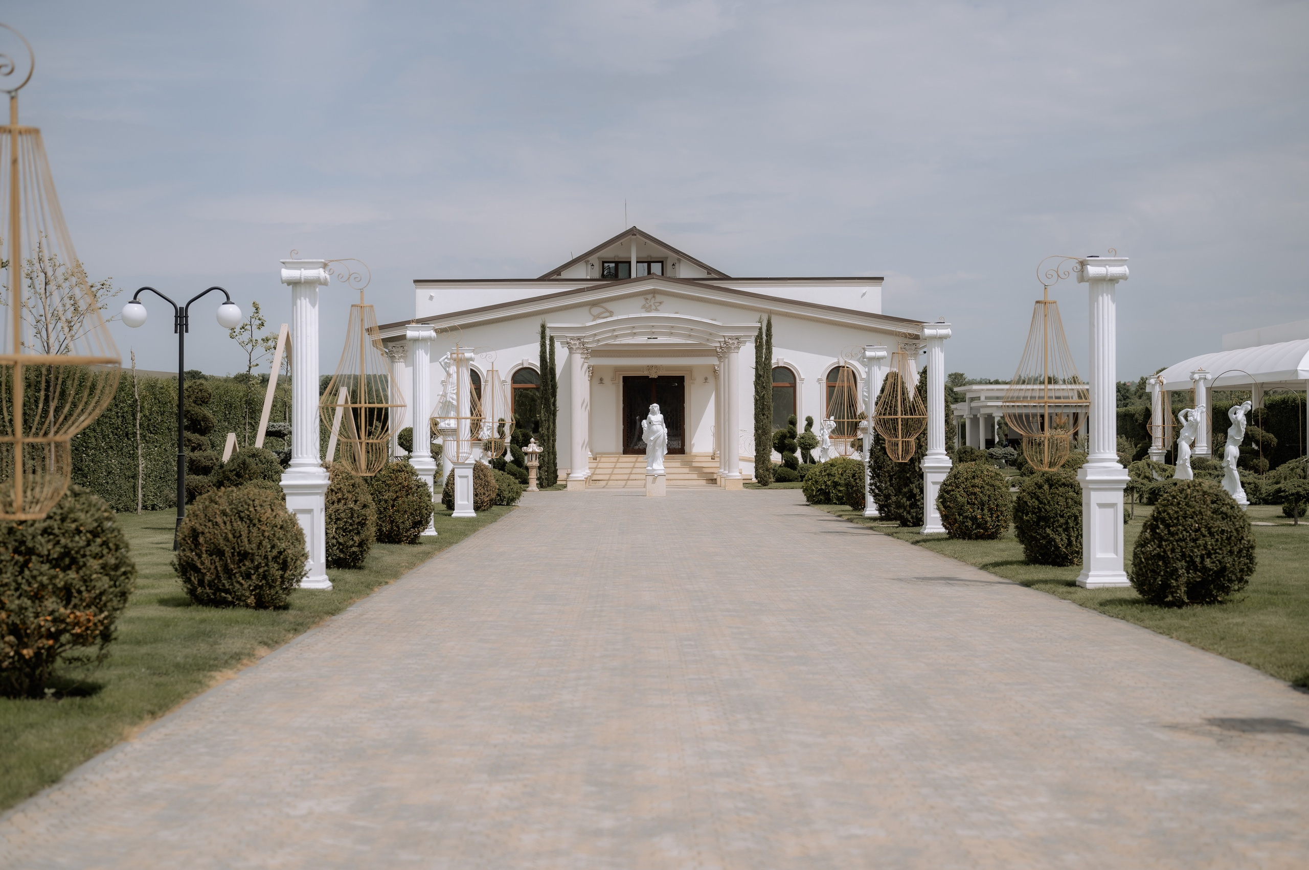 Cum să alegi un fotograf de nuntă în stilul tău. Proud Vision Weddings | Wedding Photography & Film — Servicii profesionale Foto Video Nunta Iasi