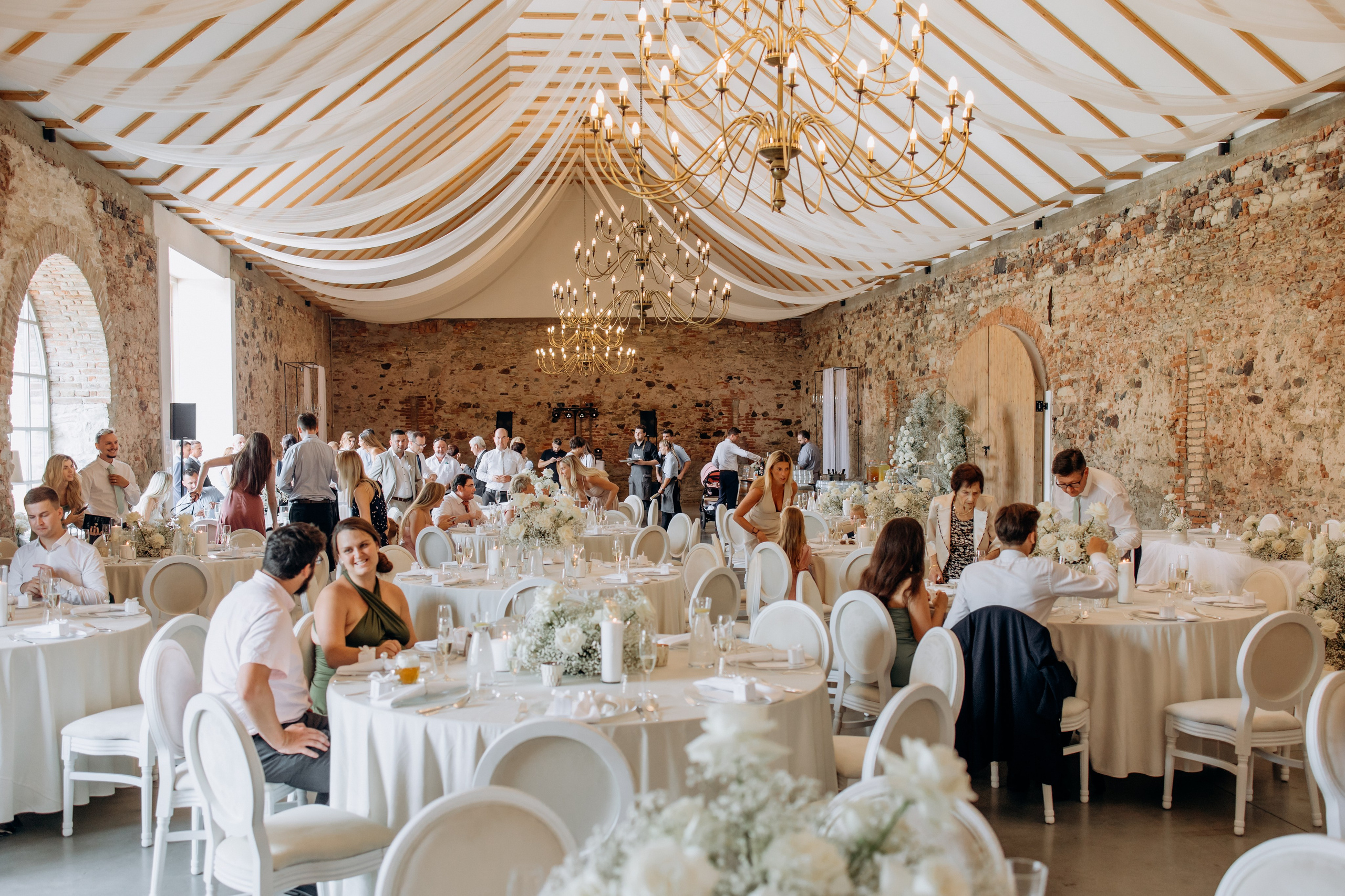 Wedding moments at Na Kmine