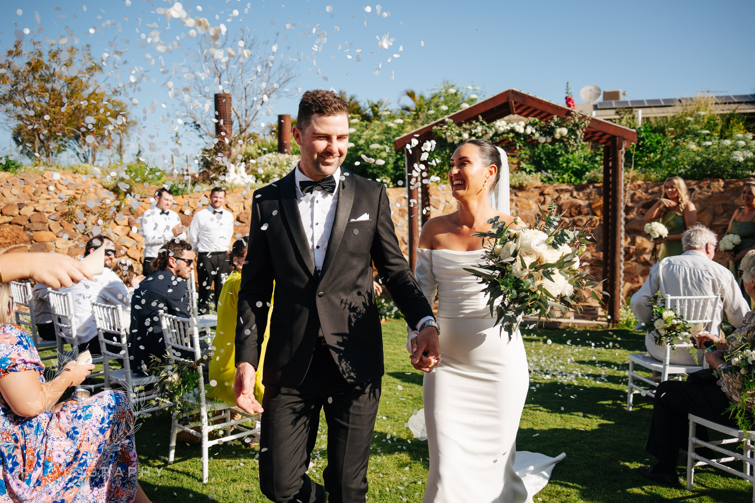 Amie & Jamie — Emu Creek Gardens, Geraldton. Emma Joy Photography