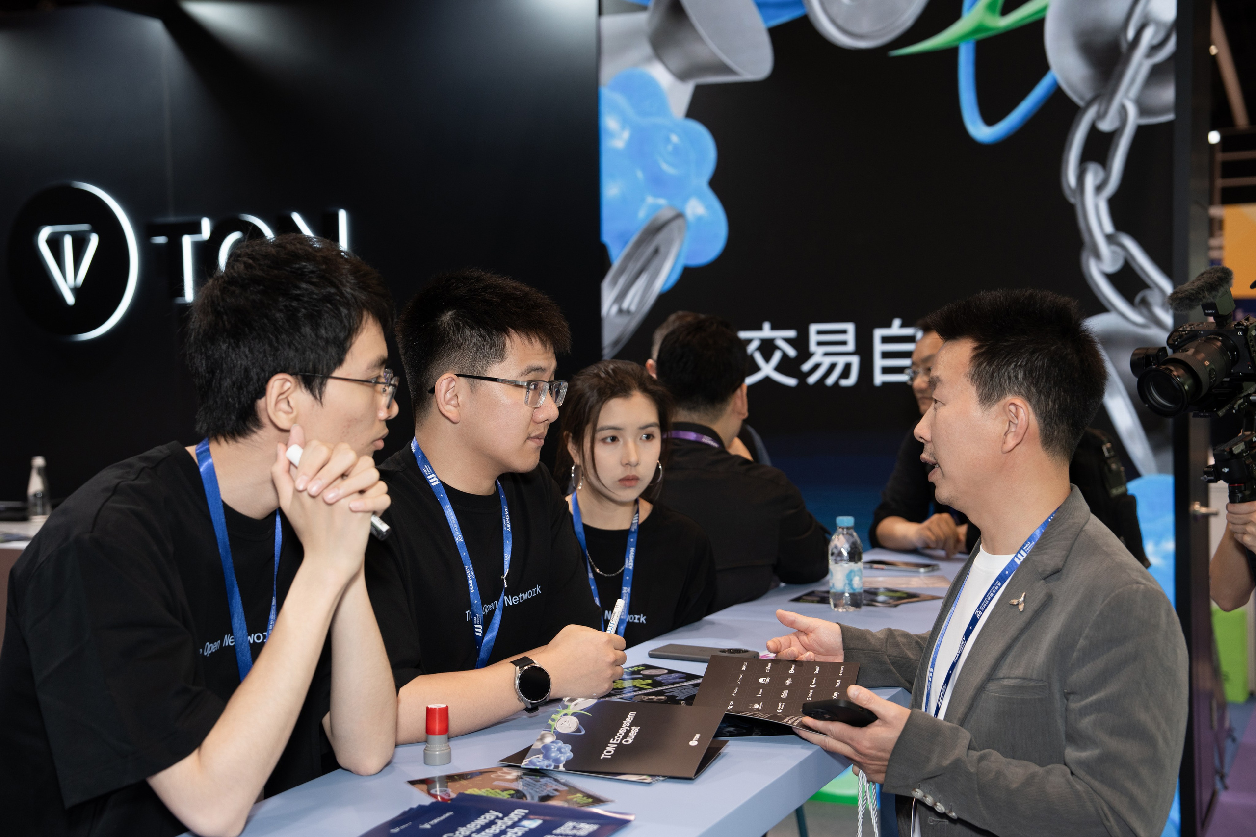 TON. PHOTOGRAPHER IN HONG KONG (WEDDING, FASHION, FAMILY, EVENTS)