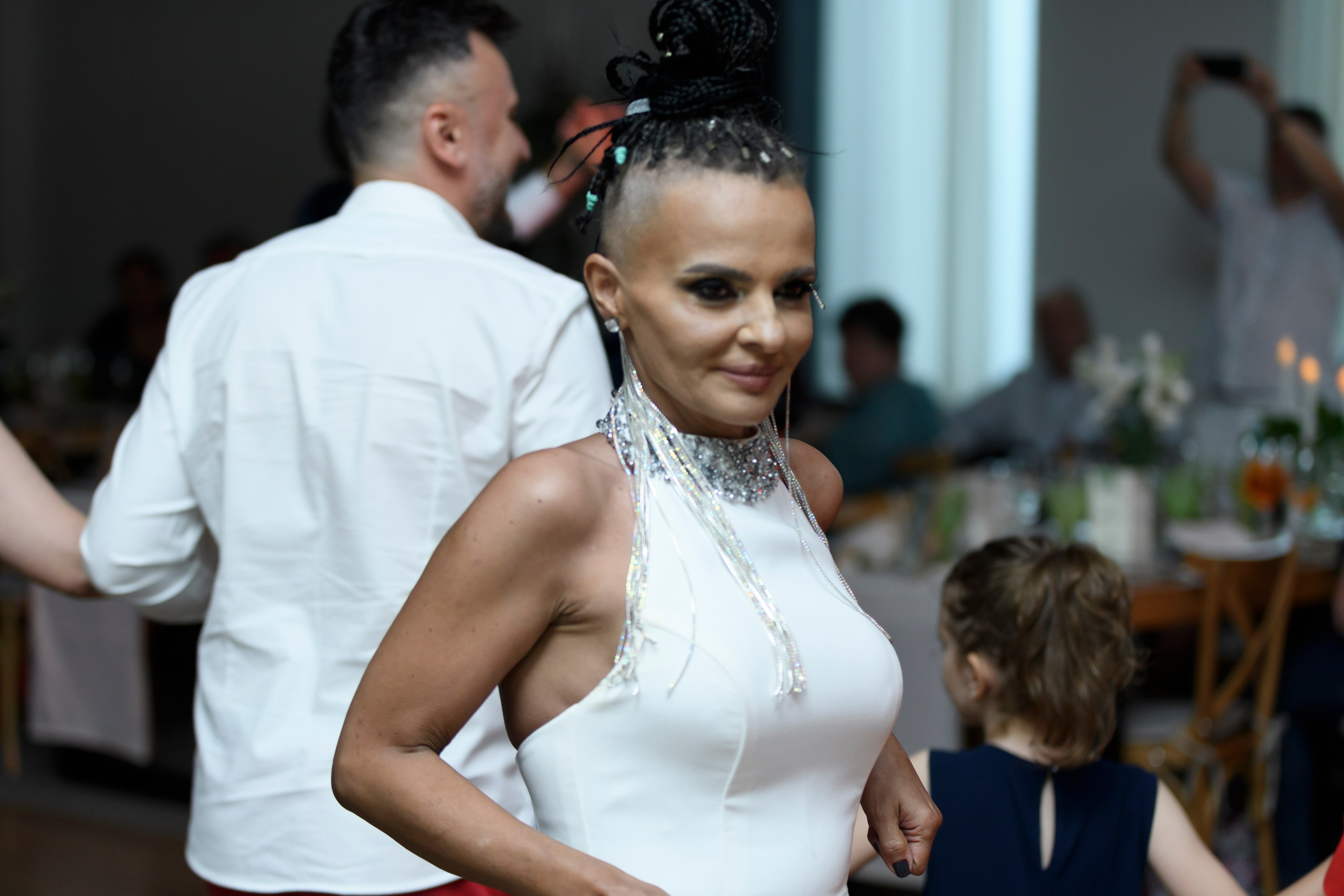 Fotografii Nunta + Botez Ciresul Salbatic. MDimaFotoStudio. Fotograf de nuntă, evenimente private și de familie