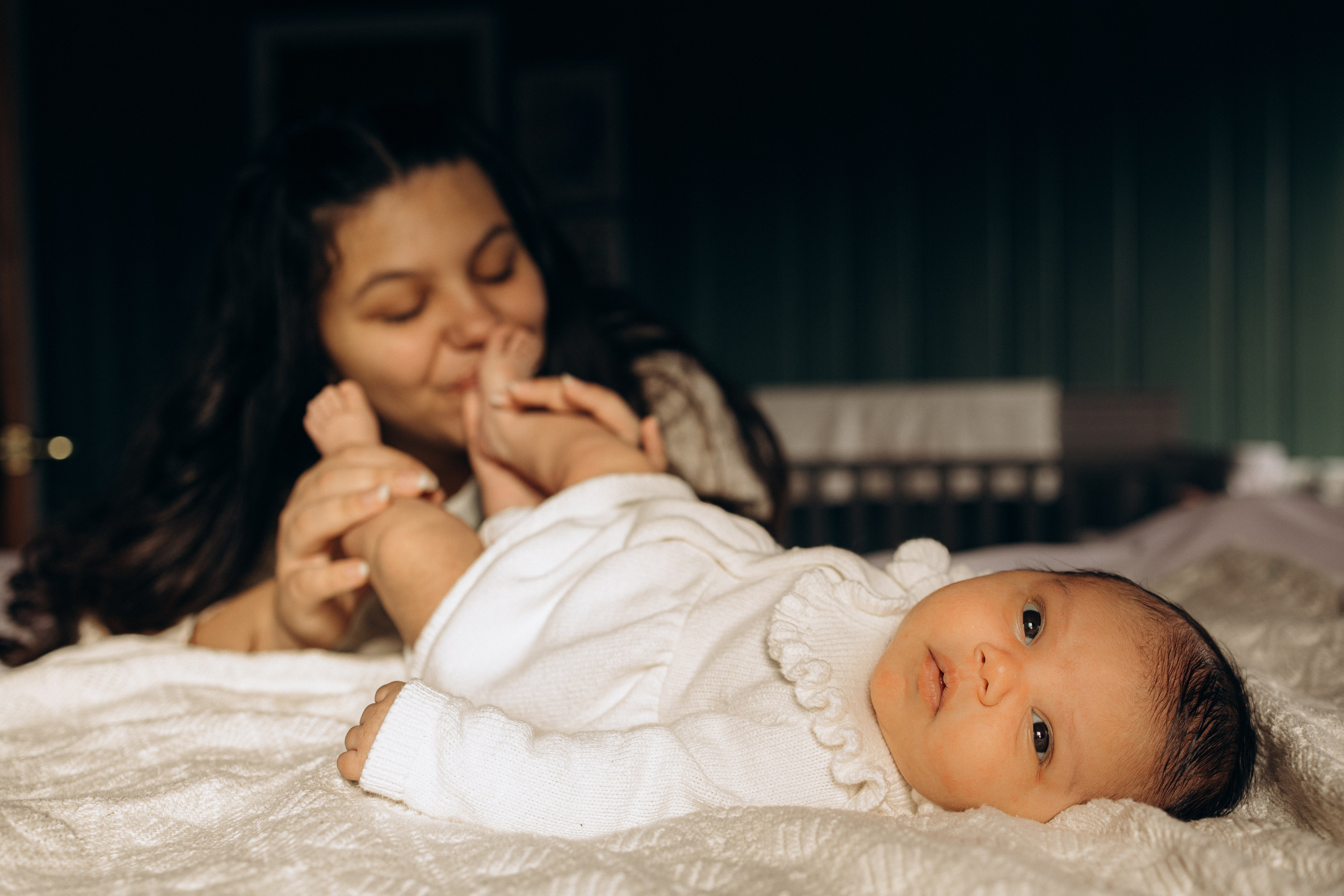 Newborn lifestyle documentary photographer