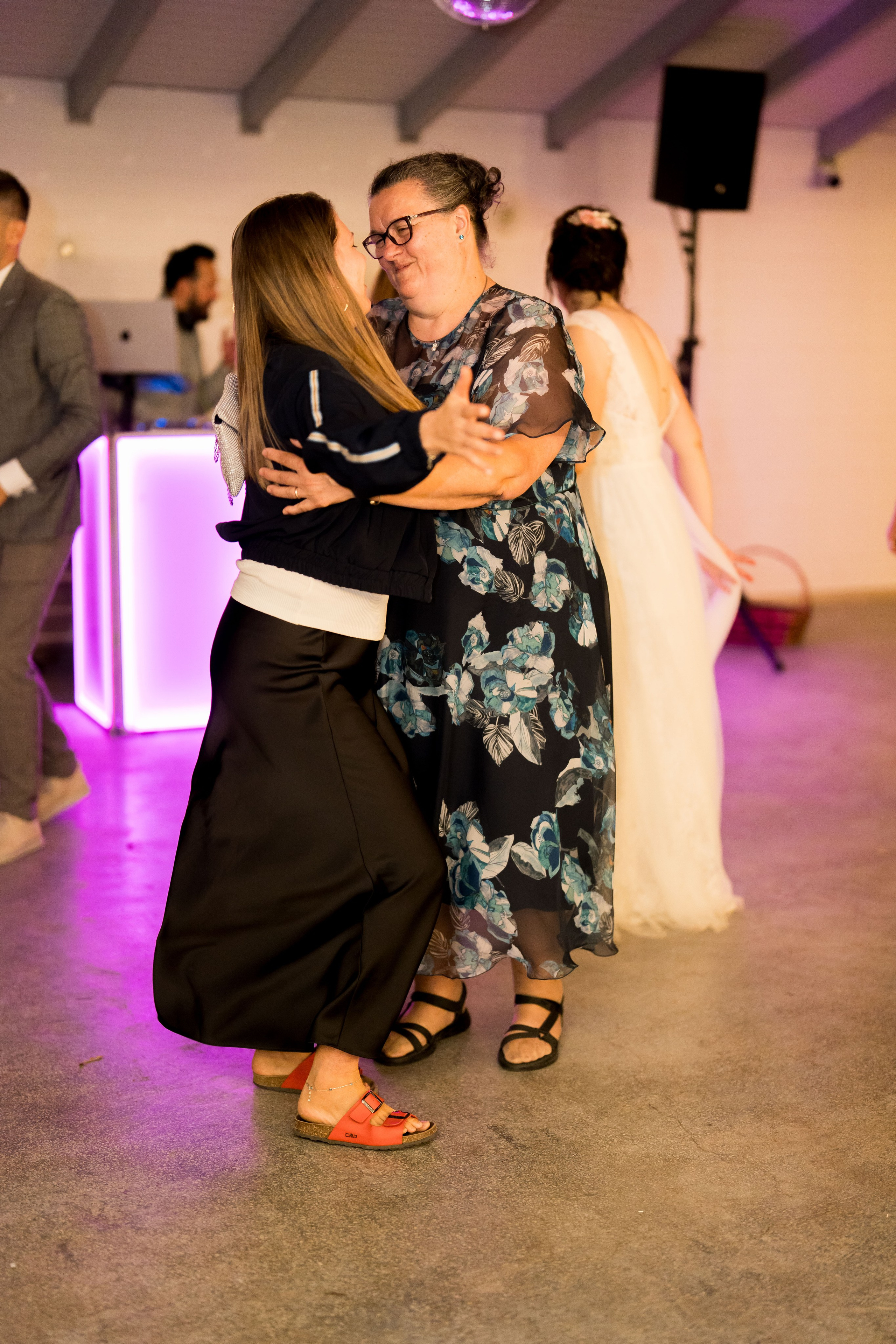 PARTY. Gabriel Florea — Fotograf nuntă București