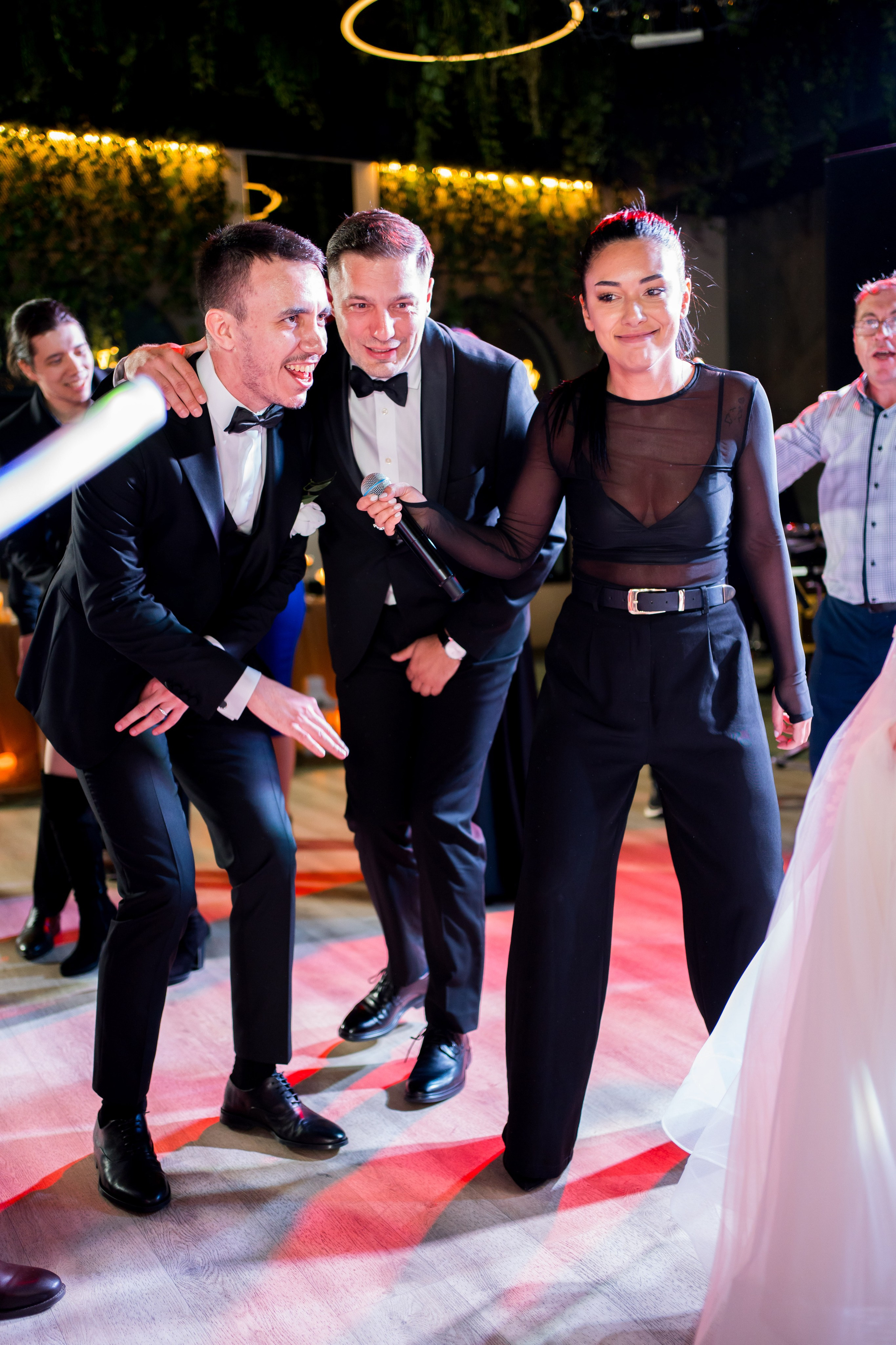 PARTY. Gabriel Florea — Fotograf nuntă București