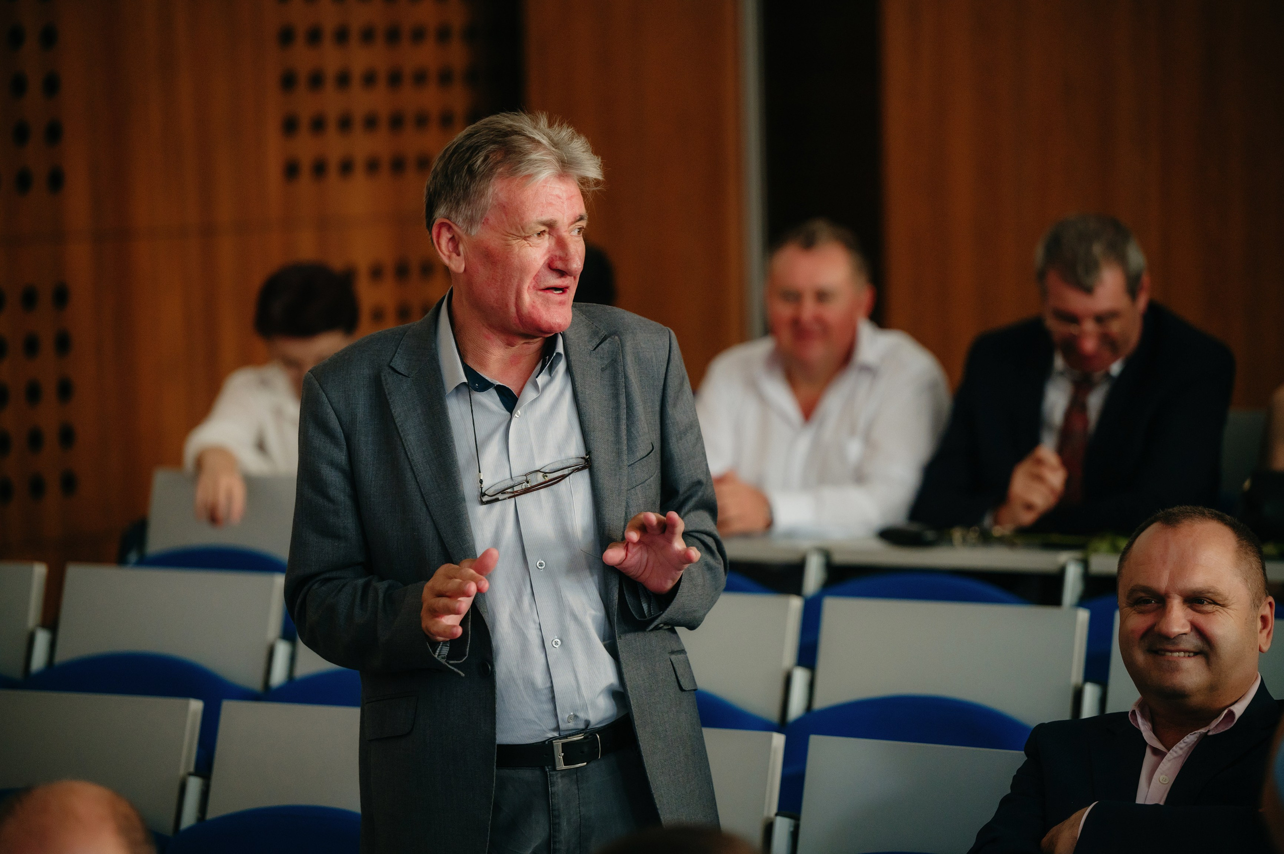 Medicina Veterinara — dupa 30 de ani…. Laurentiu Stefan StoryTeller