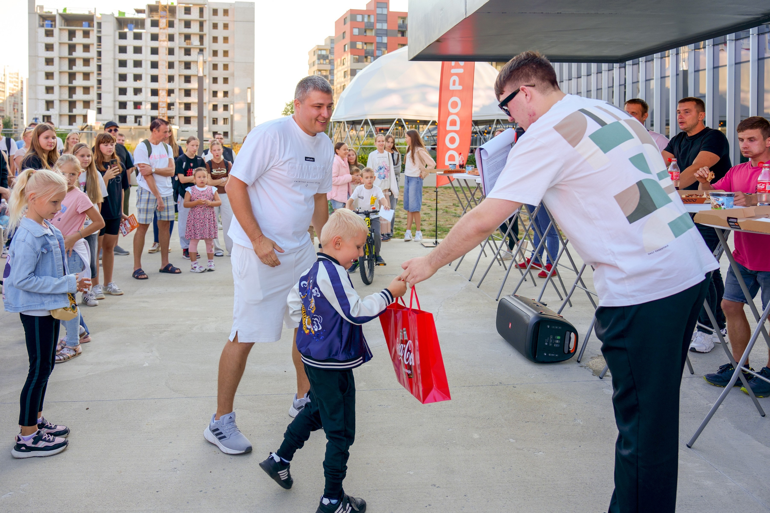Dodo Pizza Picų Valgymo Čempionatas!. Elina Sapiega fotografė Vilniuje