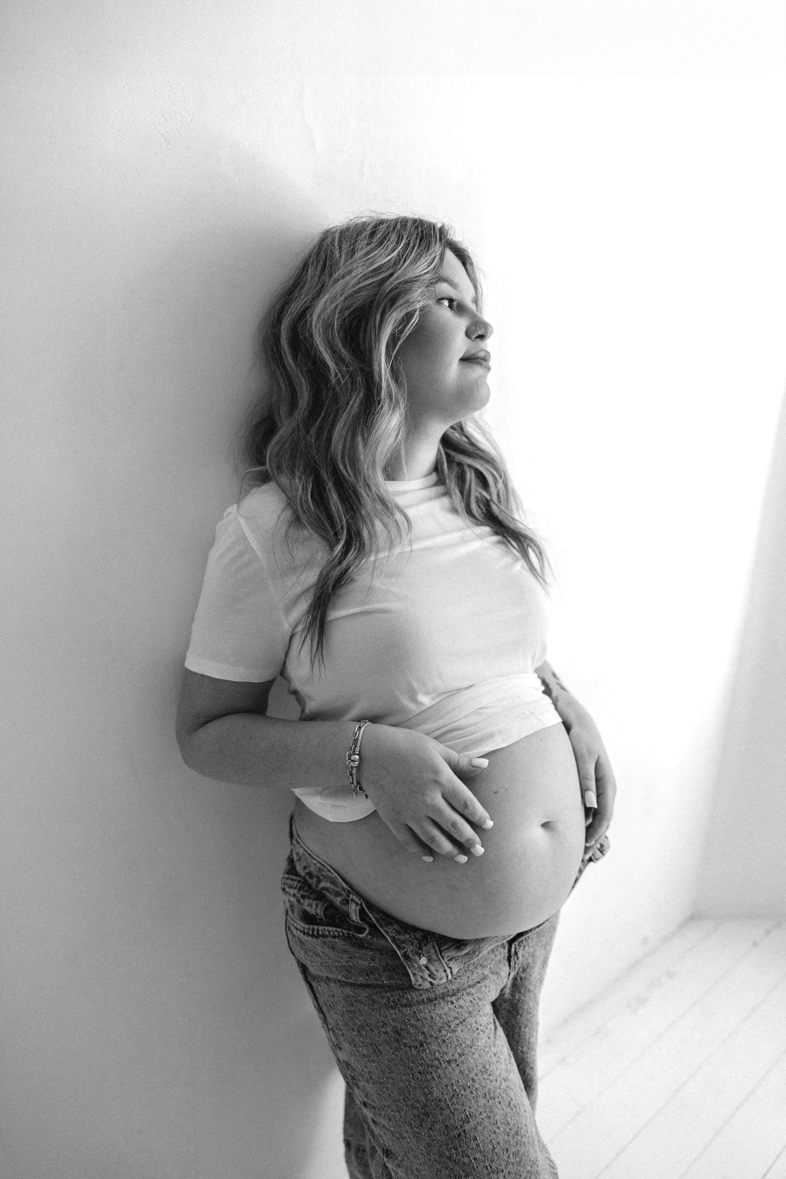 MATERNITY. Svitlana Miahka fotografa a Genova