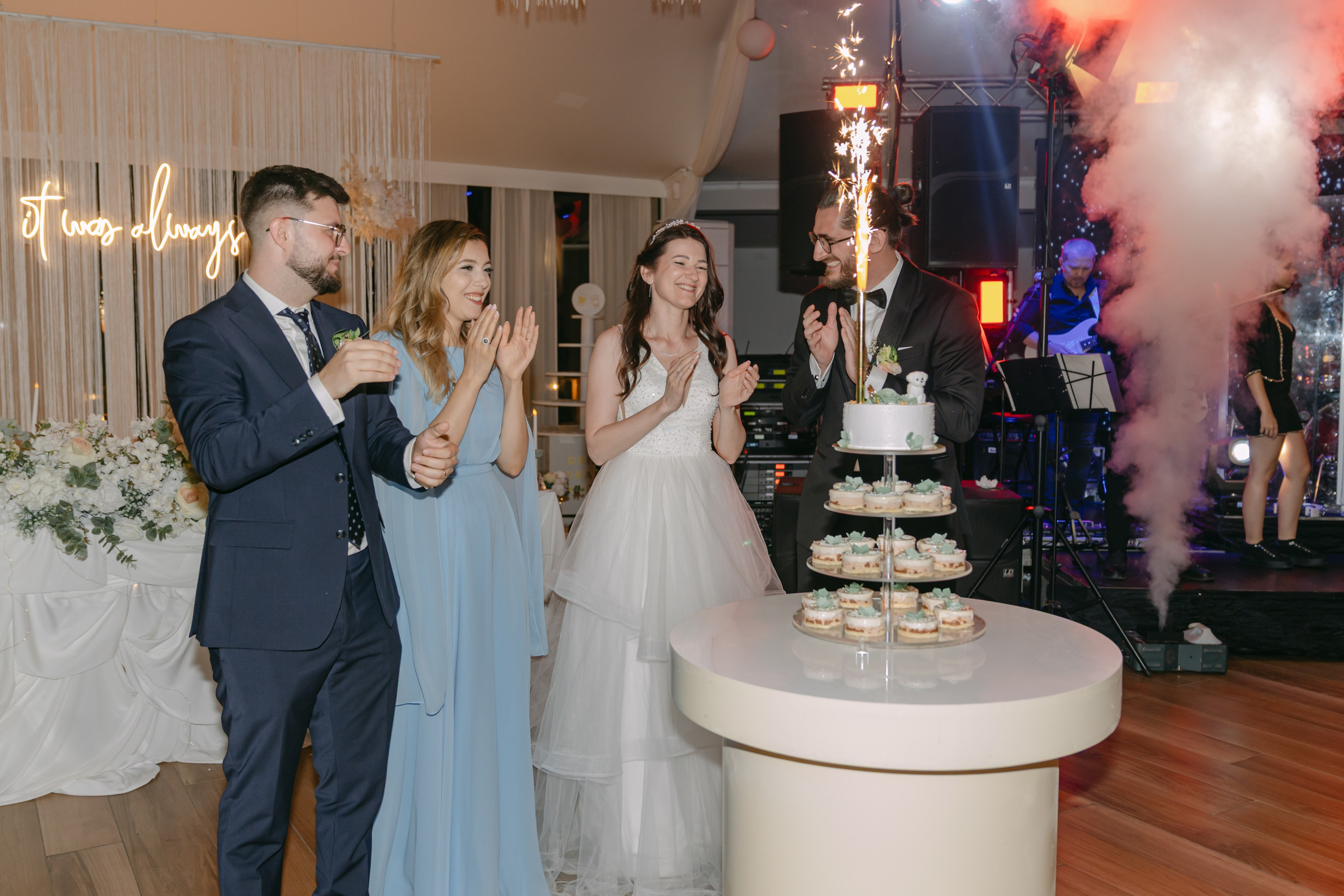 Gabriela & Dragos. Gabrielacojocariu.com