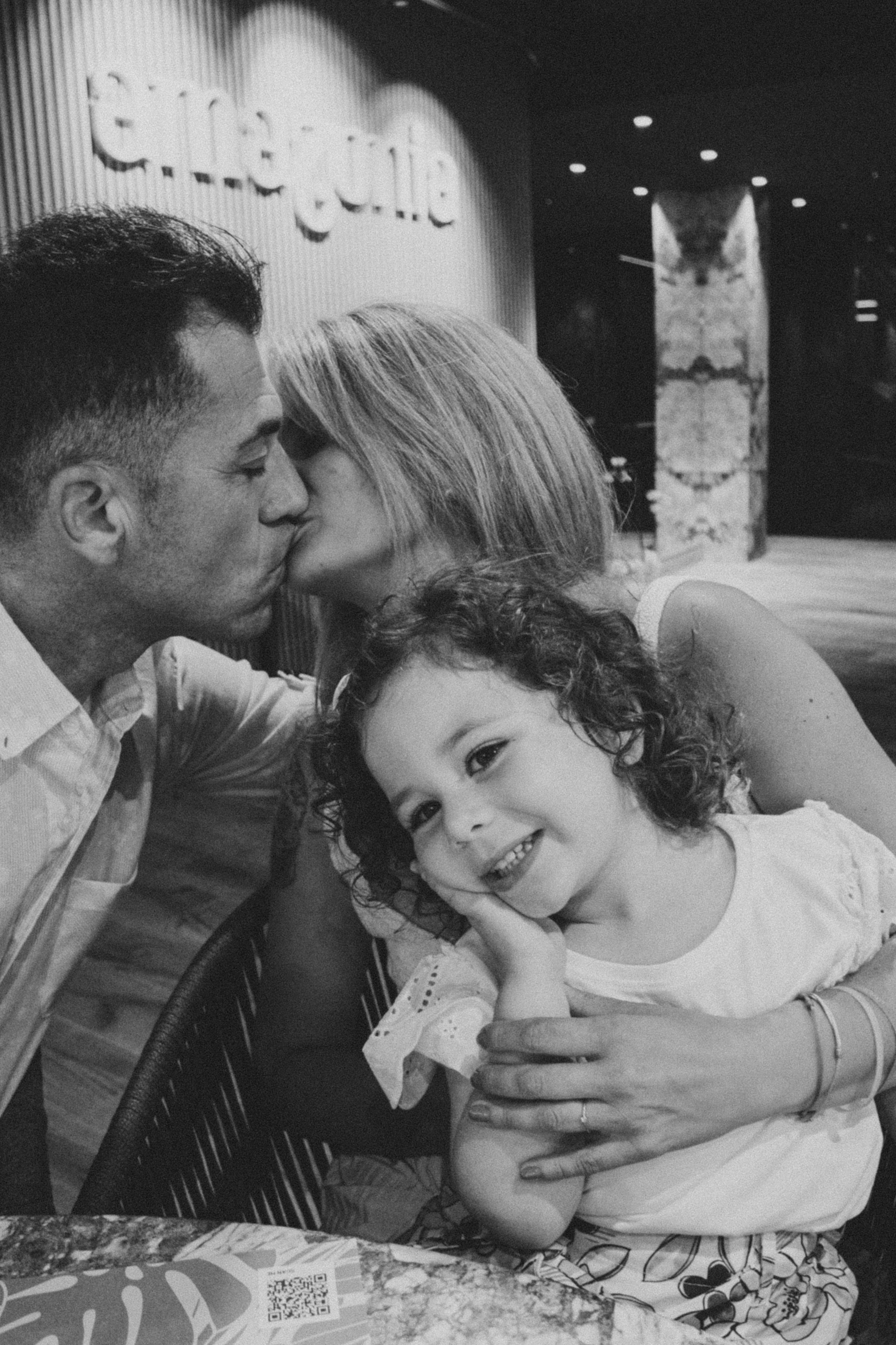 Sesión familiar en la playa. Fotografía profesional en Calafell - Elena Medvedeva