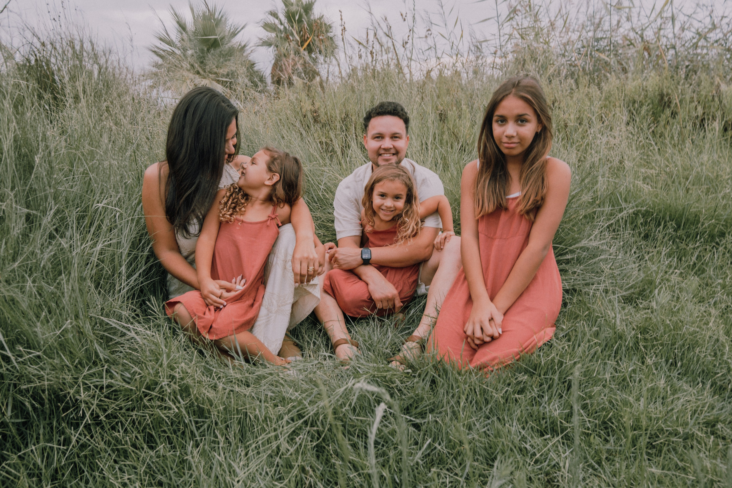 Семейная фотосессия на пляже. Профессиональная фотосъемка в Калафелле — Елена Медведева