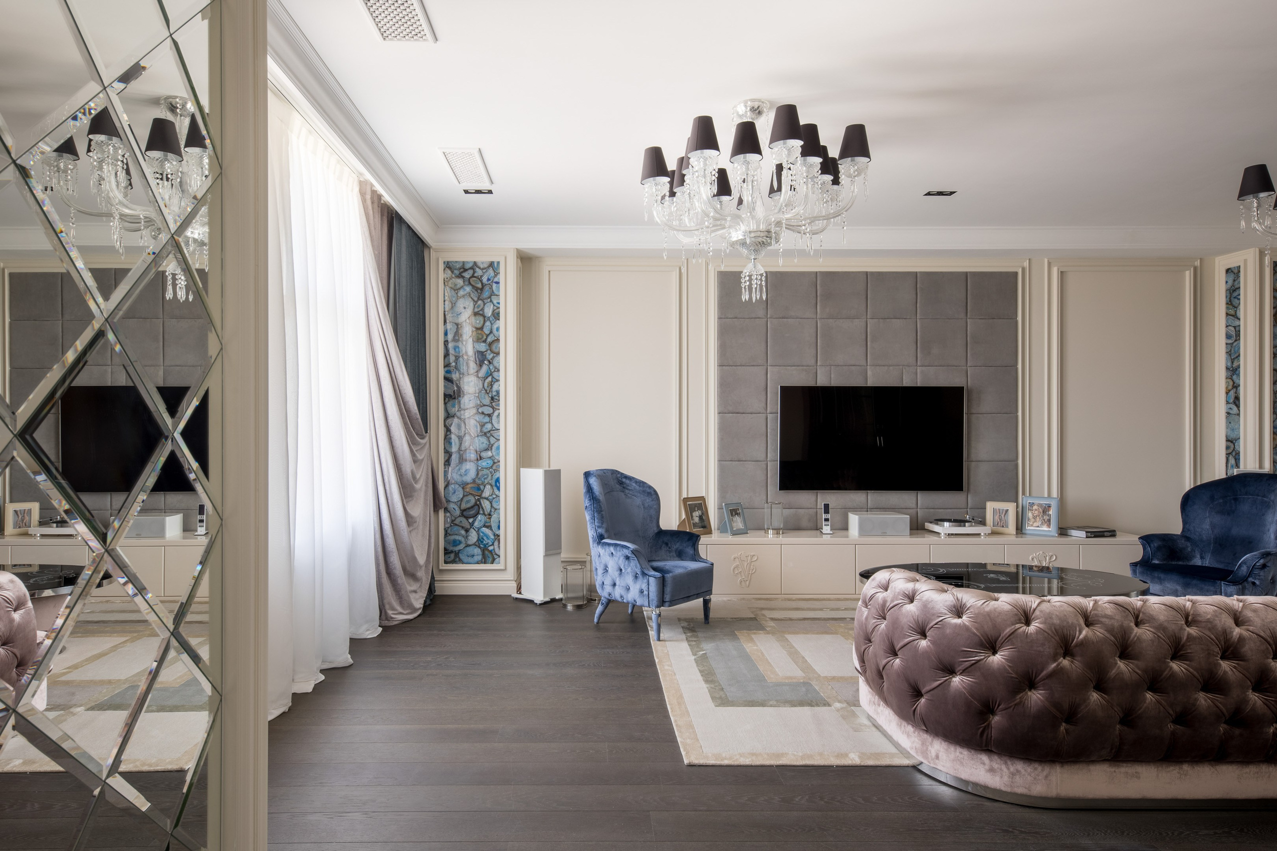 Classic style living room interior - photographer Andrey Dunin