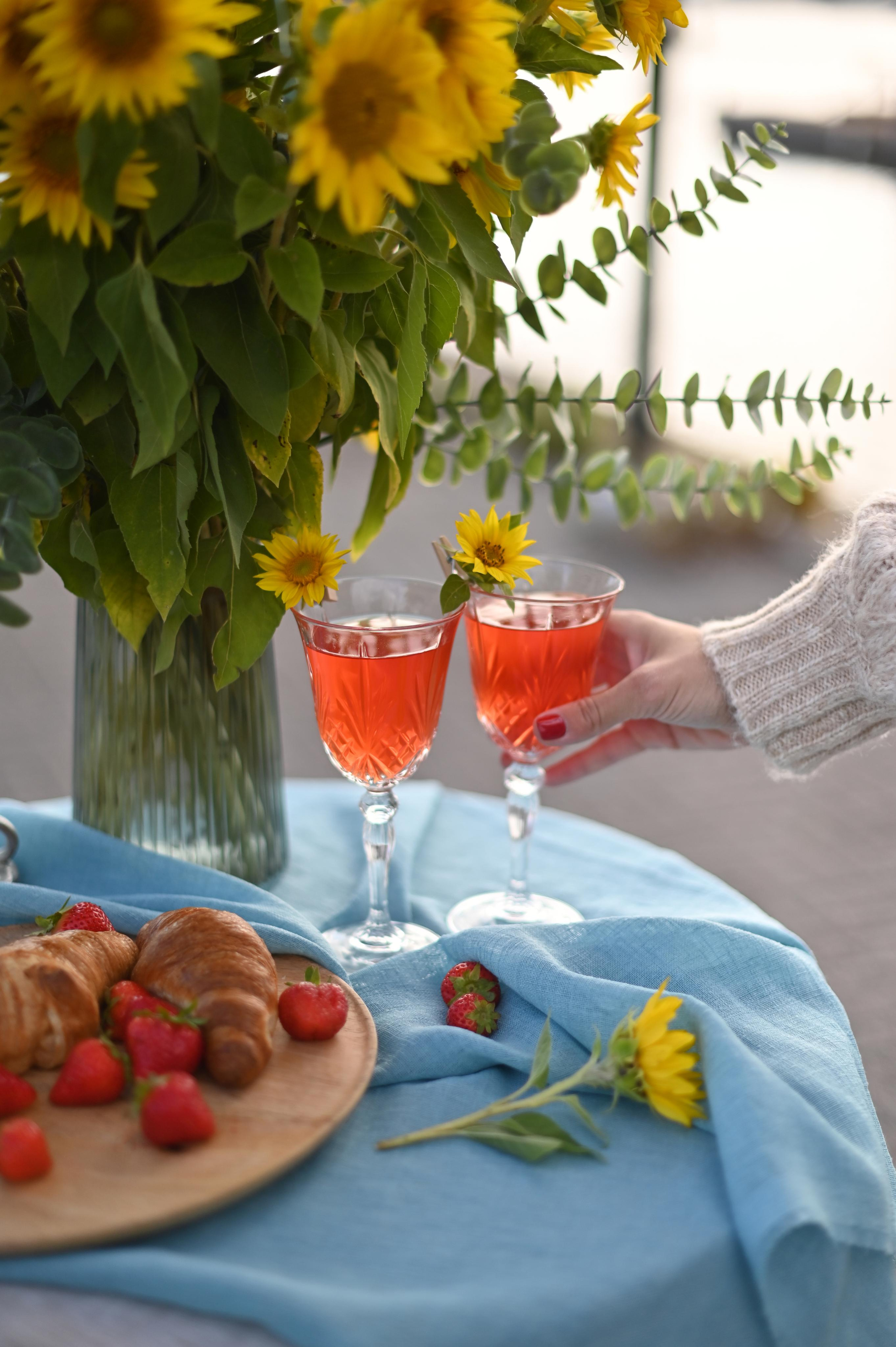 Семейная фотосессия с катером и ужином. Детский и семейный фотограф в финляндии дина пулкка. контент фотограф