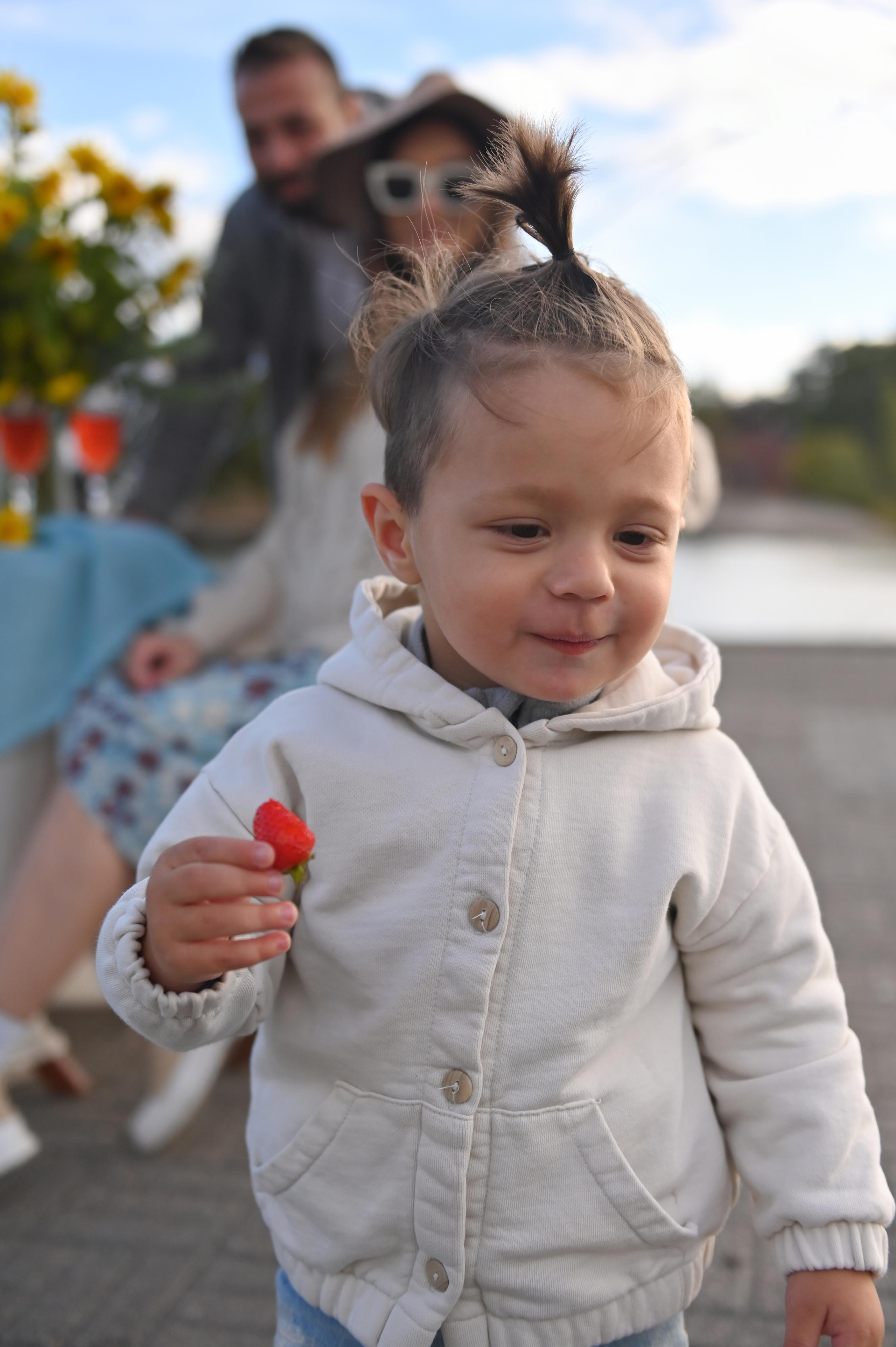 Семейная фотосессия с катером и ужином. Детский и семейный фотограф в финляндии дина пулкка. контент фотограф