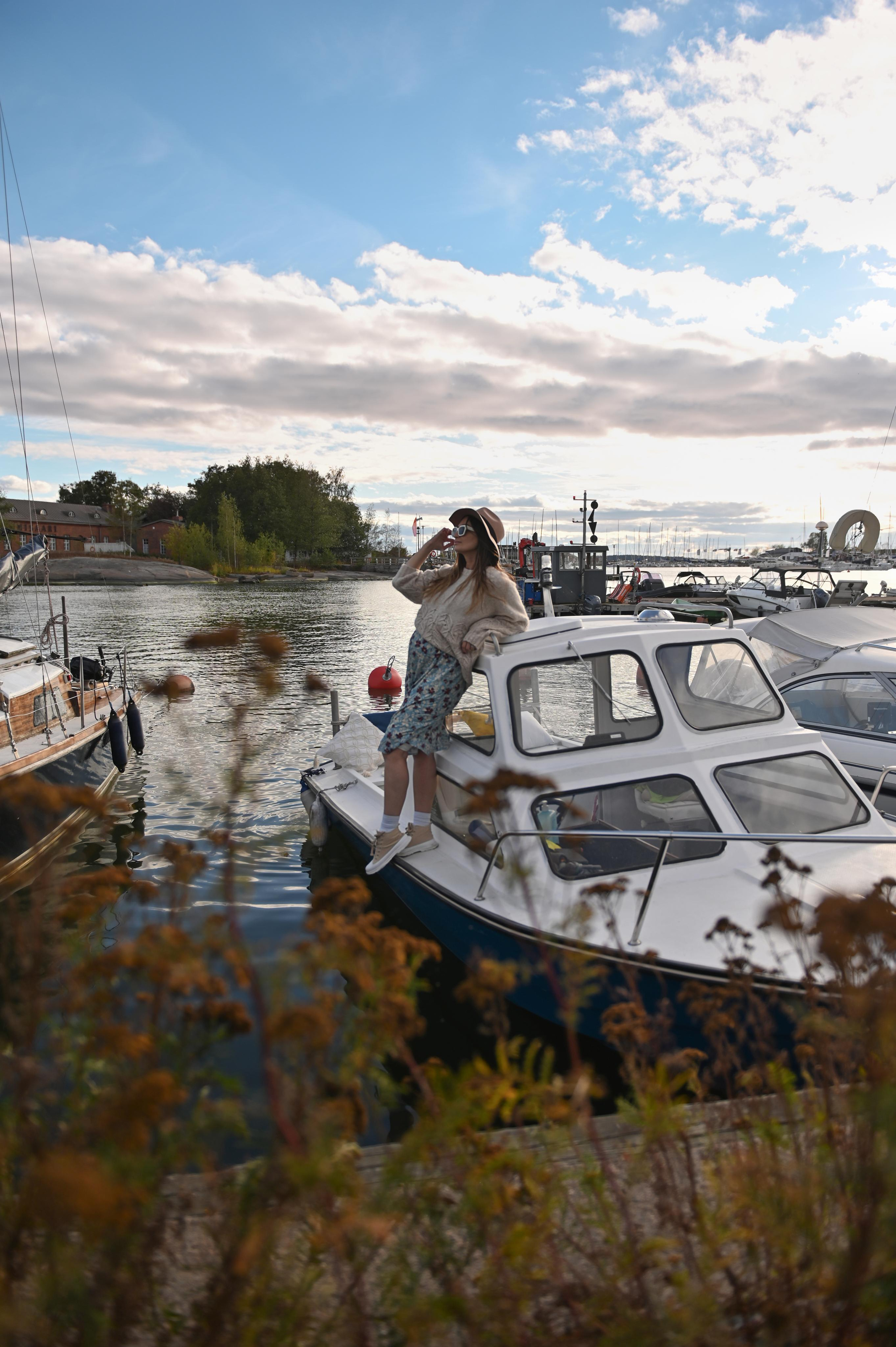 Семейная фотосессия с катером и ужином. Детский и семейный фотограф в финляндии дина пулкка. контент фотограф
