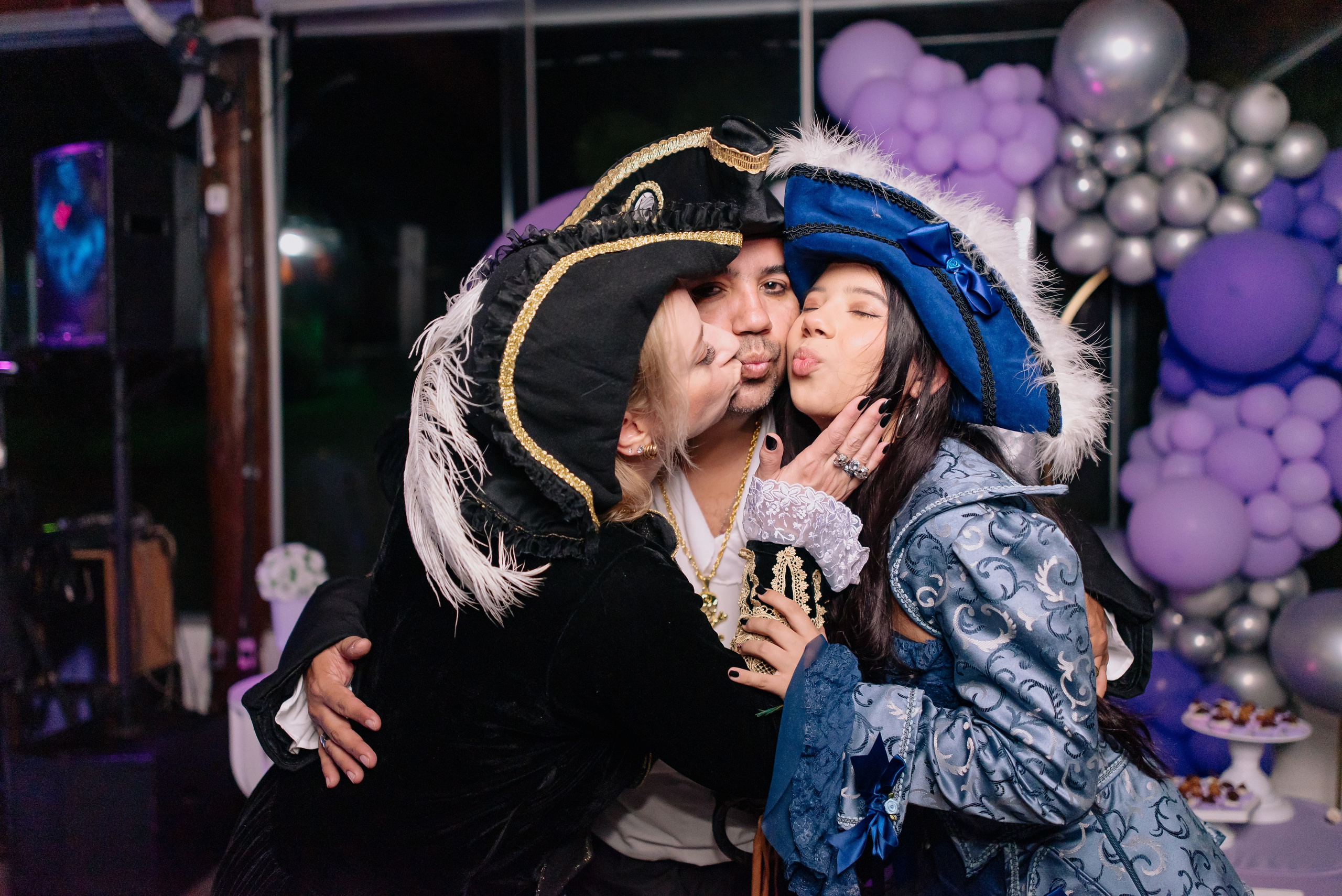 Sofia 15 anos. Wedding photographer Ana Koshi