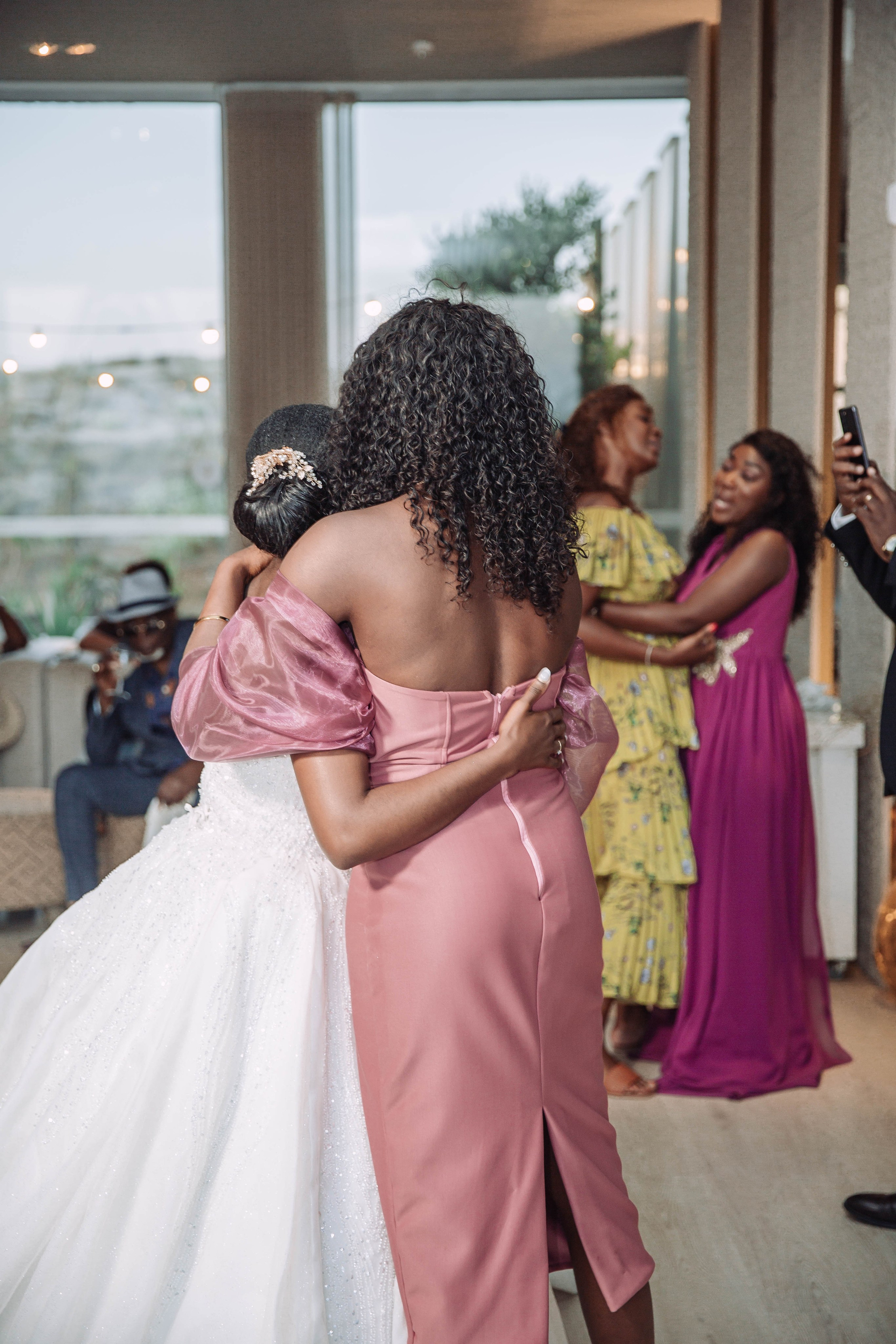 Kuselia & Kaleb. Fazemos o seu casamento ser lembrado por gerações