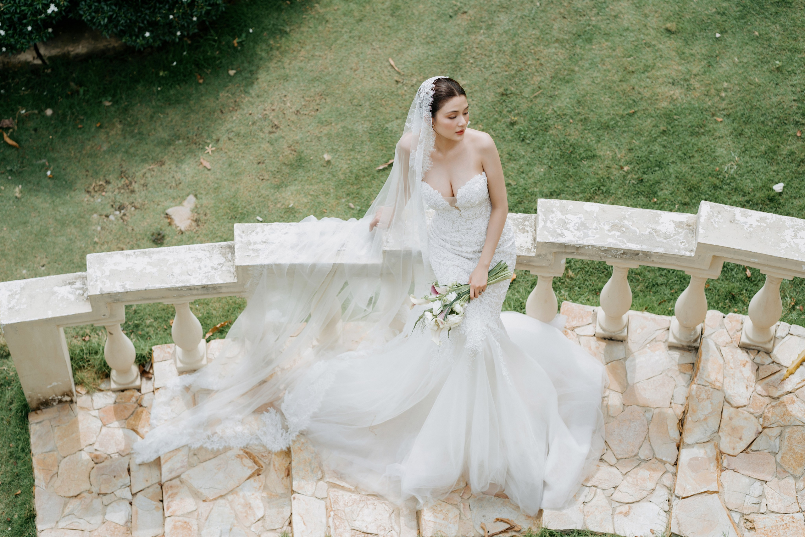THU & NHU / An garden. Saigon Wedding Present | Art Beyond Moments