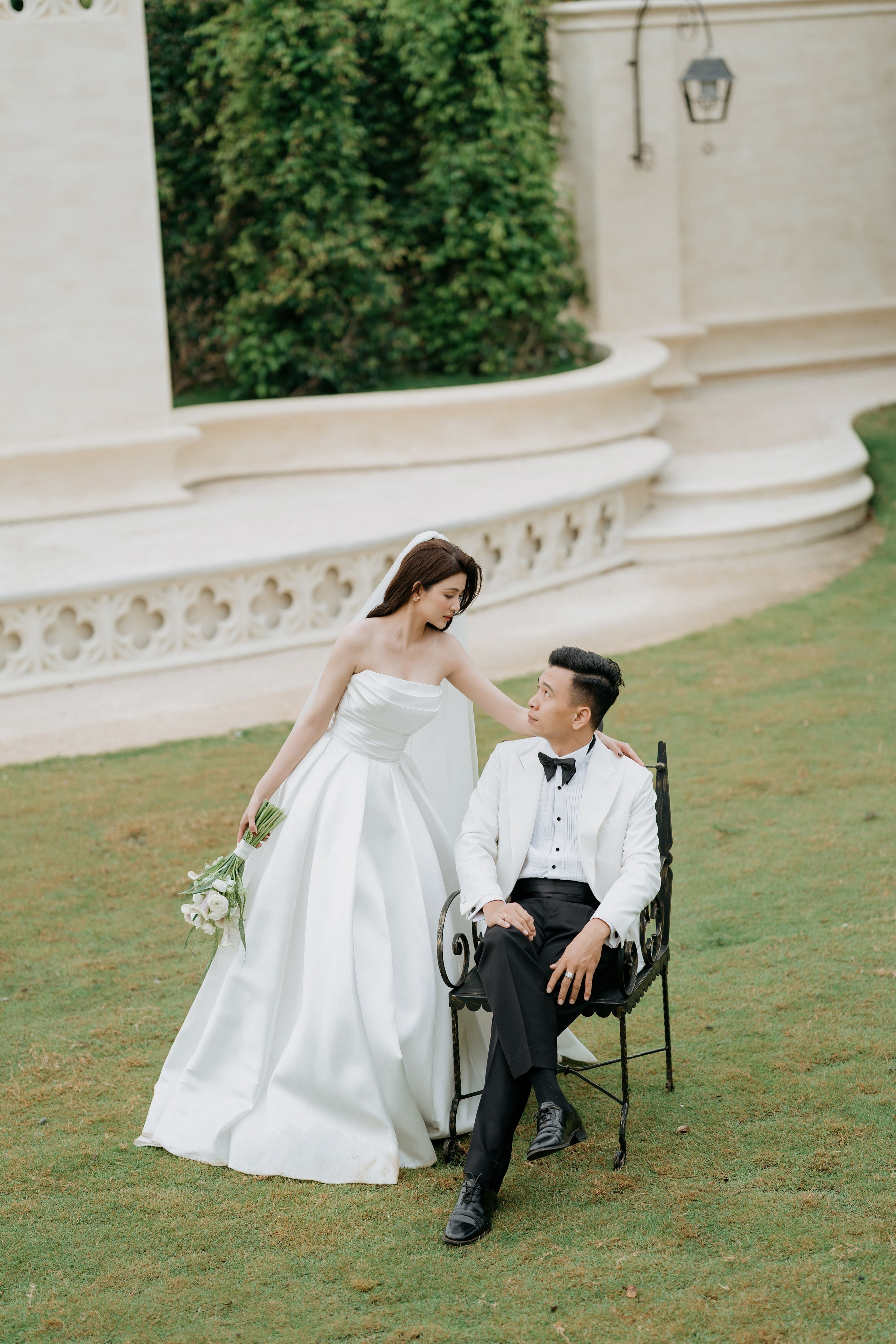 THU & NHU / An garden. Saigon Wedding Present | Art Beyond Moments