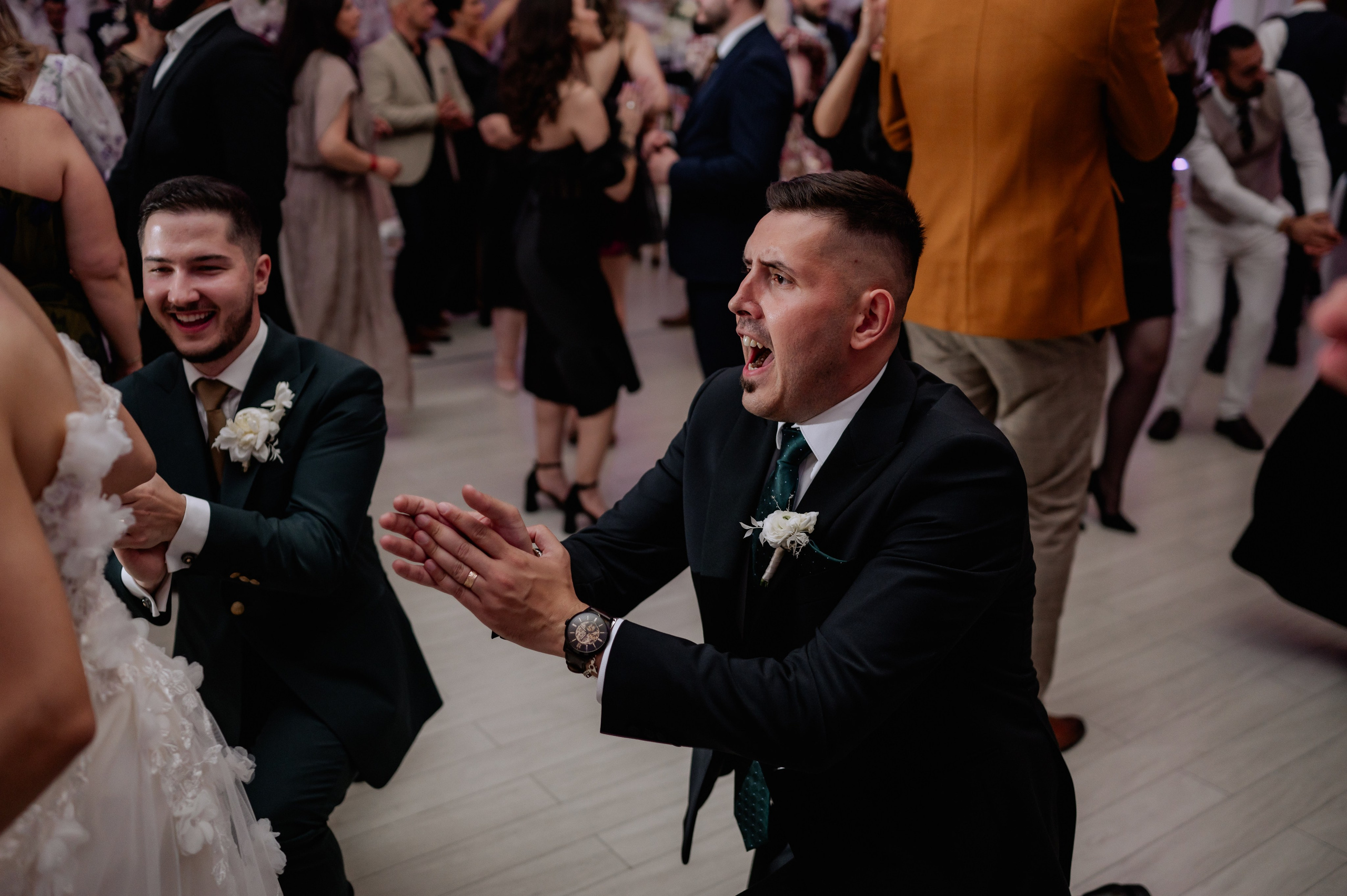 Nunta la Hotel Capitol Iasi. Proud Vision Weddings | Wedding Photography & Film — Servicii profesionale Foto Video Nunta Iasi